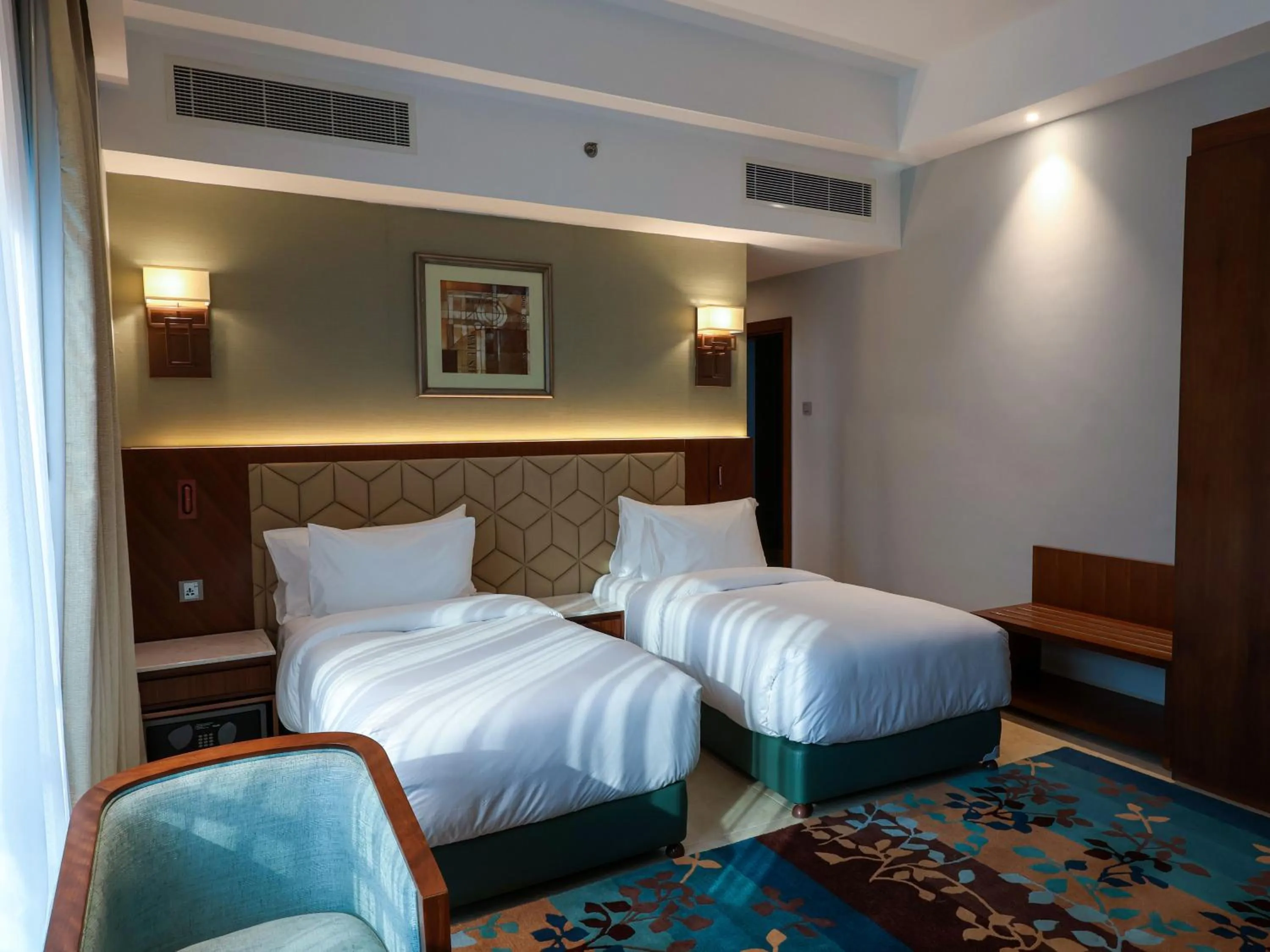 Bedroom, Bed in The Seven Hotel