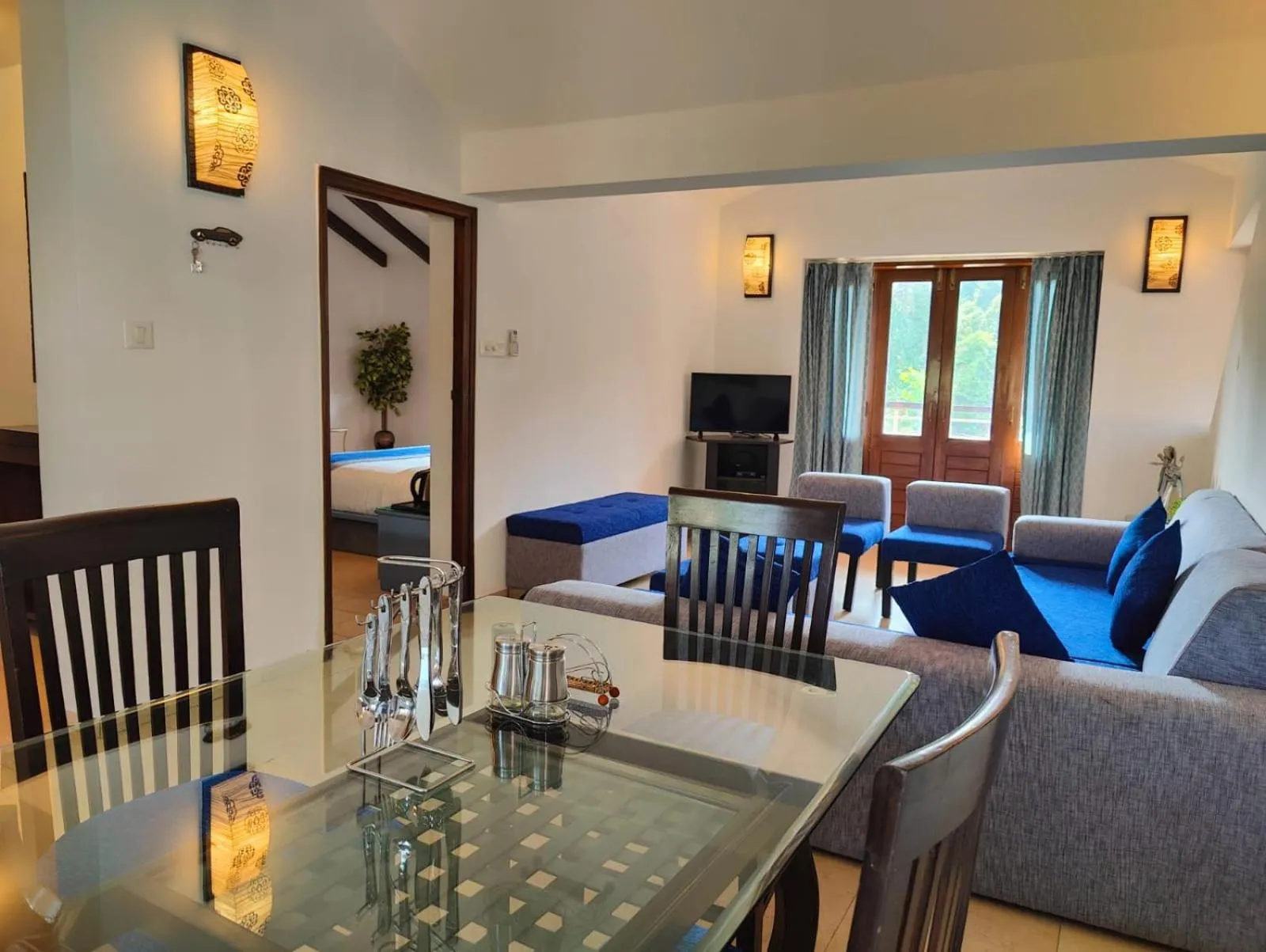 Living room in La Sunila suites Baga by WSI