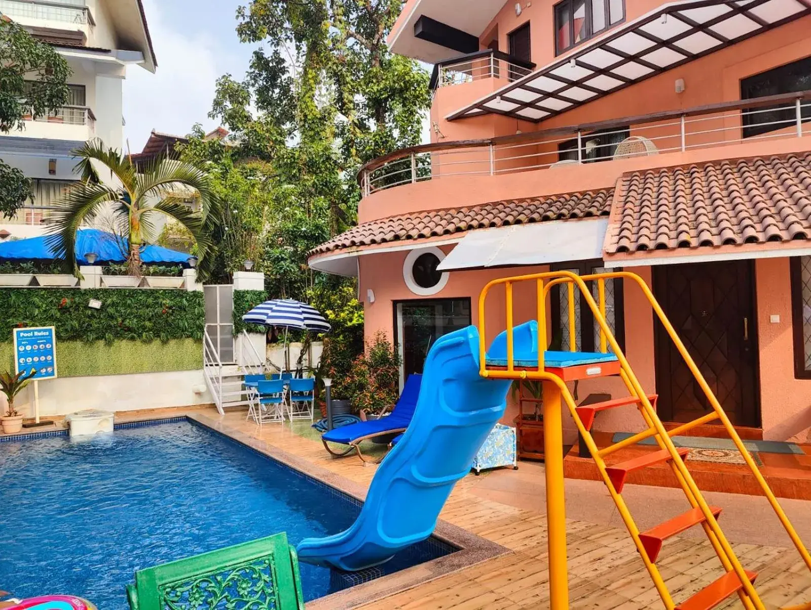 Pool view in La Sunila suites Baga by WSI Pool view in La Sunila suites Baga by WSI