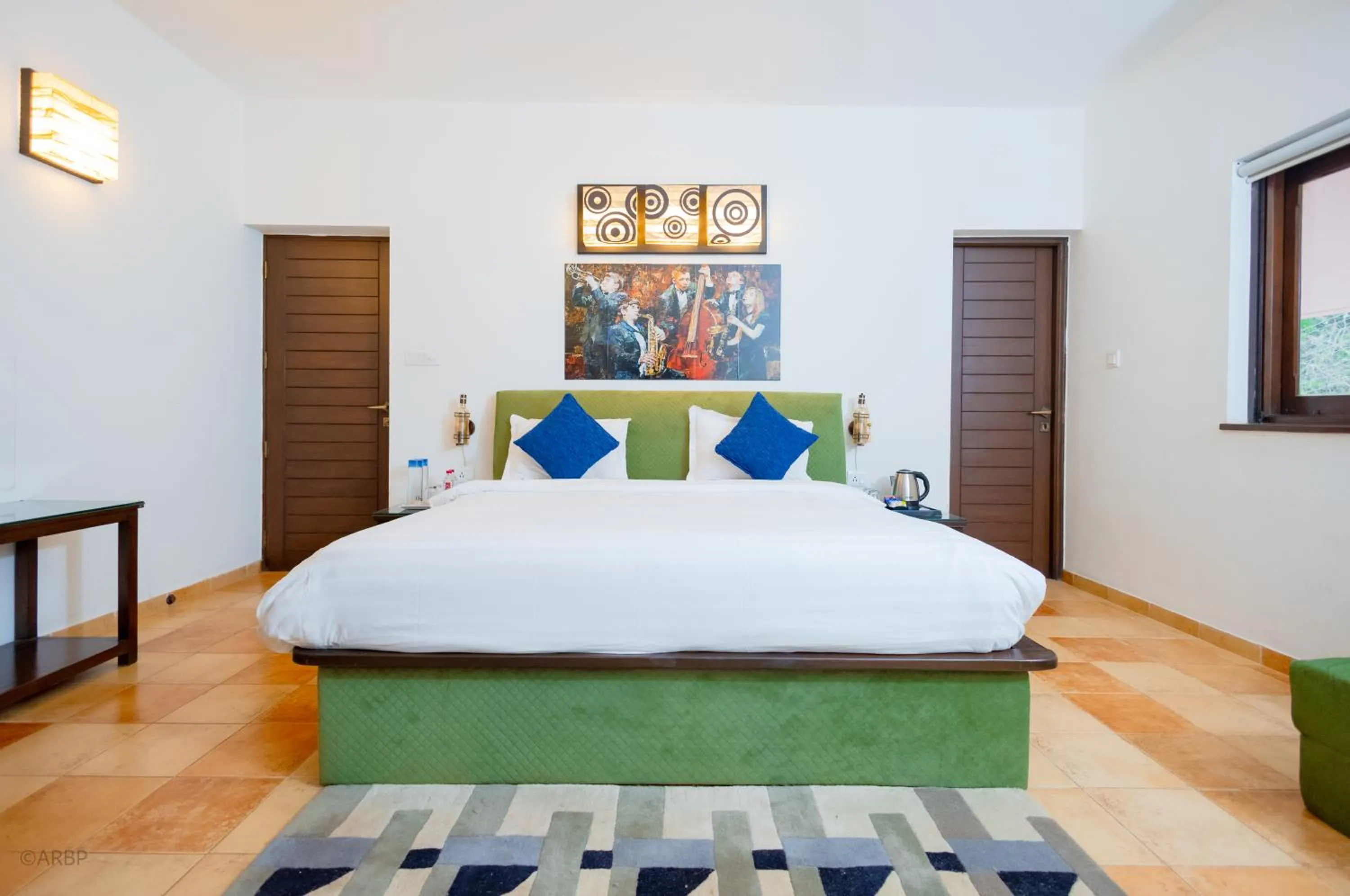 Bed in La Sunila suites Baga by WSI