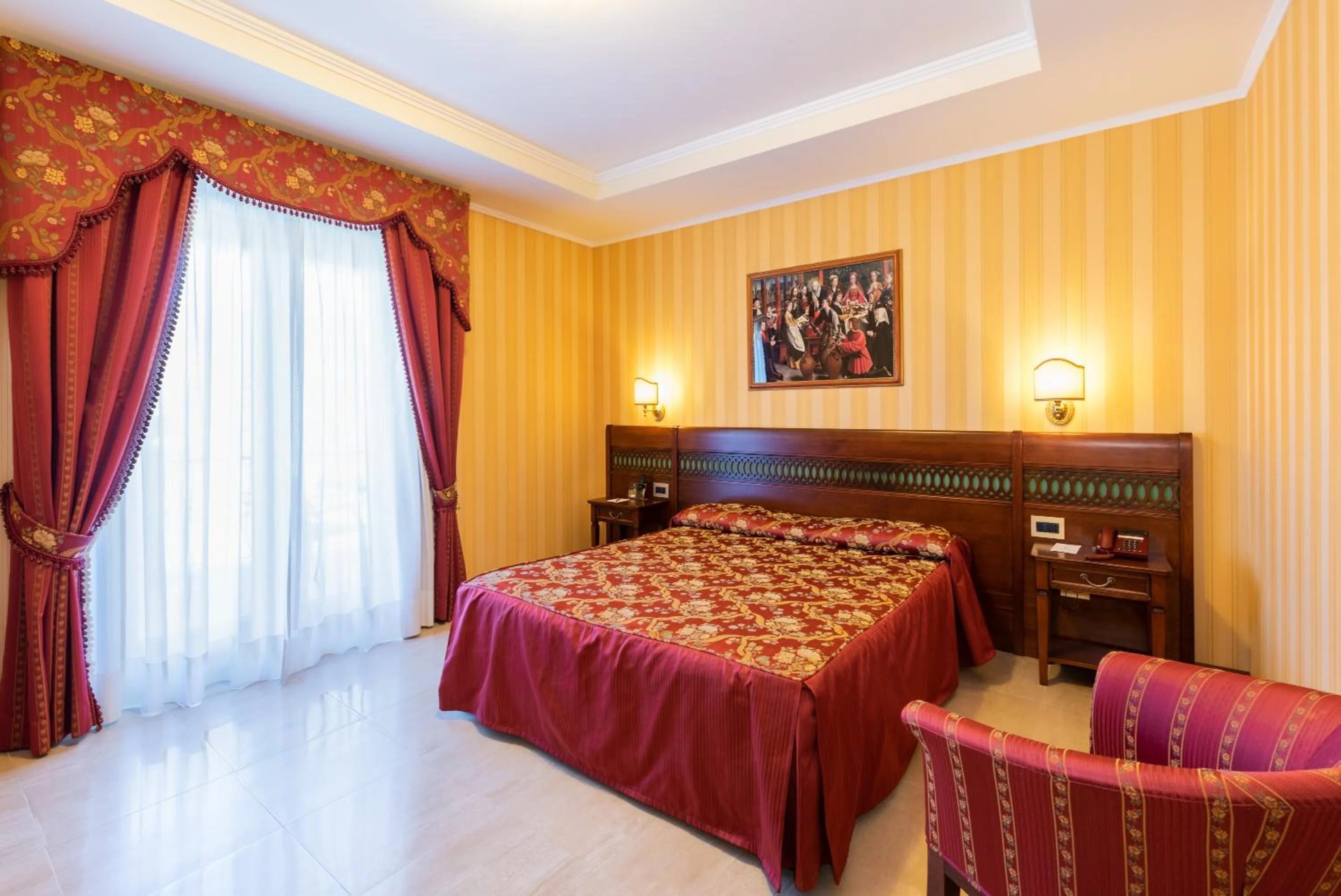 Bed in Hotel Lido - Beach and Palace