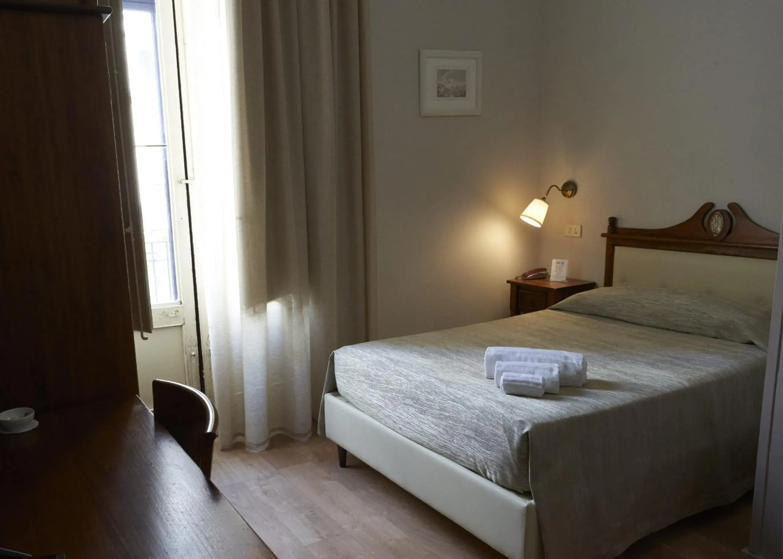 Standard Double Room with French Bed - single occupancy in La Collegiata Guest House Standard Double Room with French Bed - single occupancy in La Collegiata Guest House