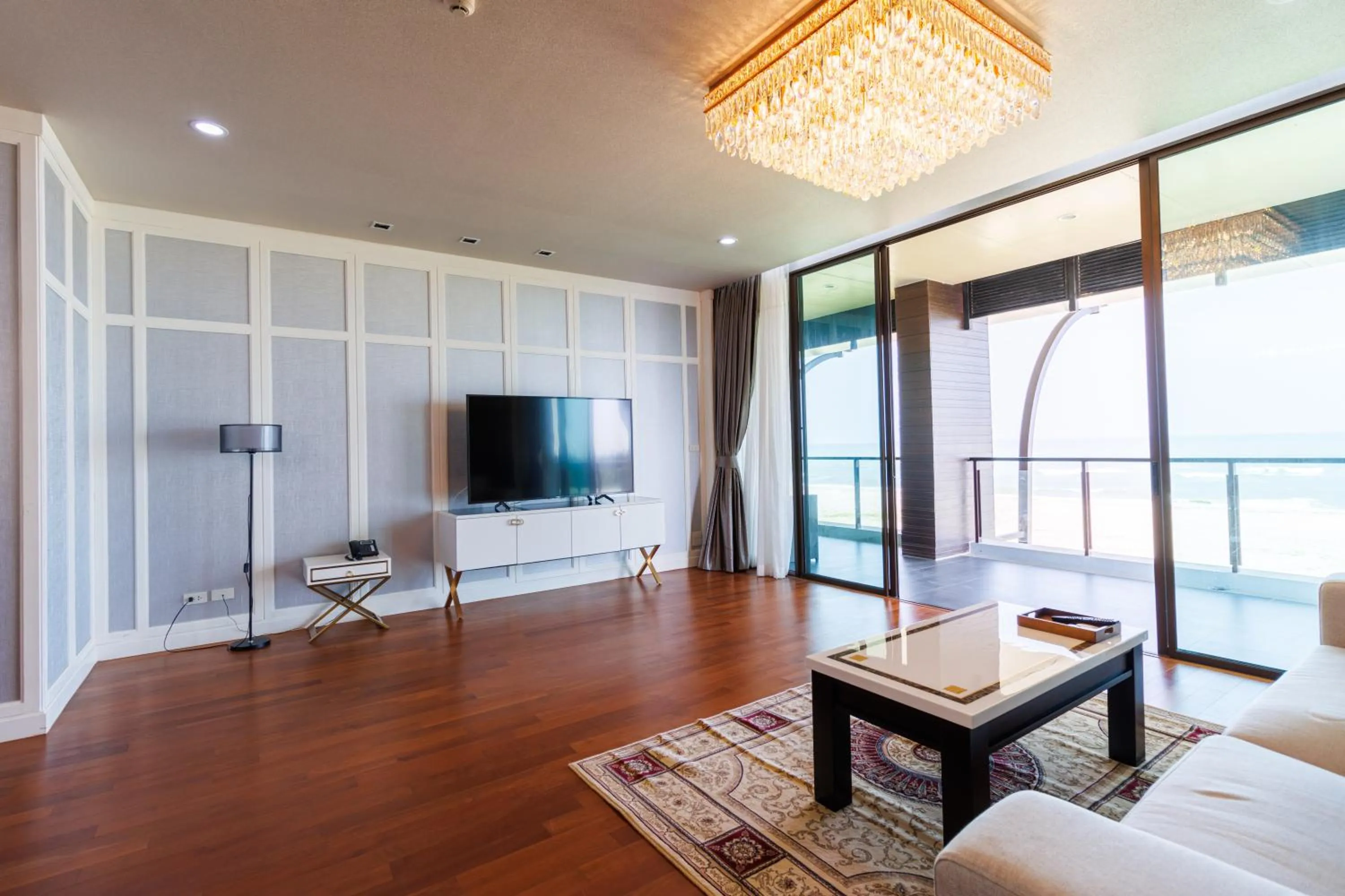 Communal lounge/ TV room in Sea Sand Sun Hua Hin by JC Kevin Hotel & Resort