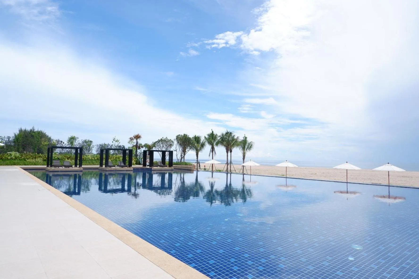 Beach in Sea Sand Sun Hua Hin by JC Kevin Hotel & Resort