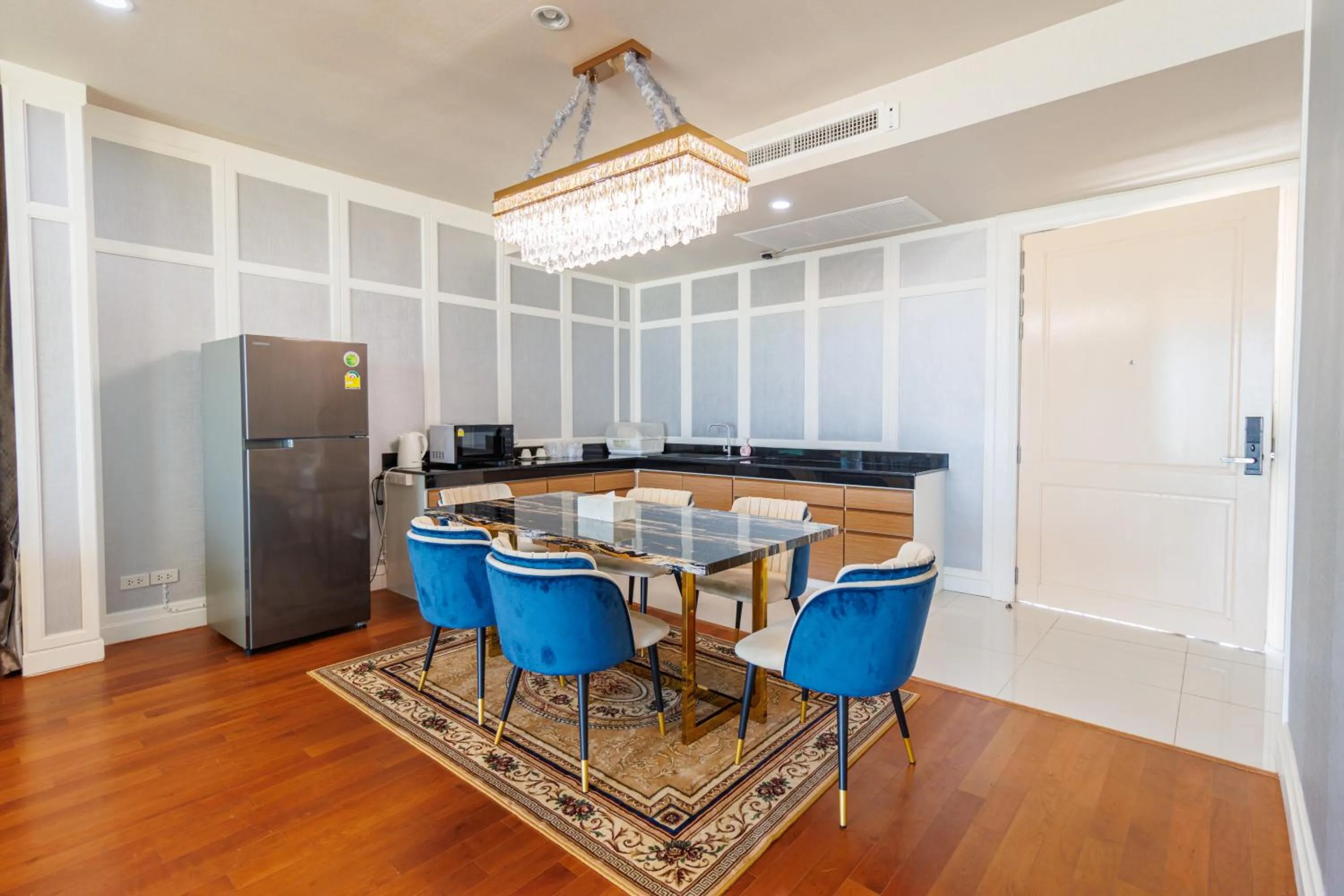 Dining area in Sea Sand Sun Hua Hin by JC Kevin Hotel & Resort