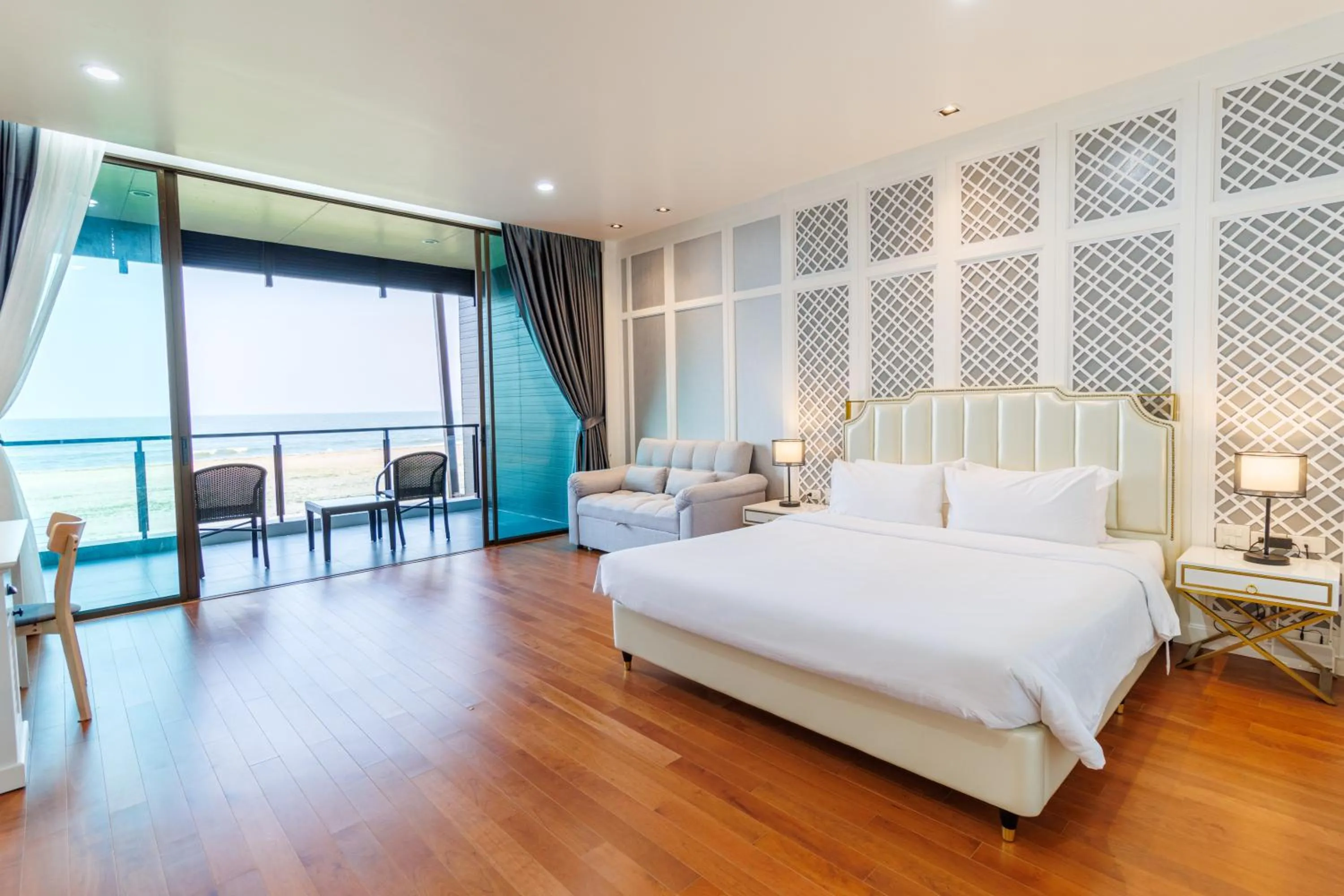 Bed in Sea Sand Sun Hua Hin by JC Kevin Hotel & Resort