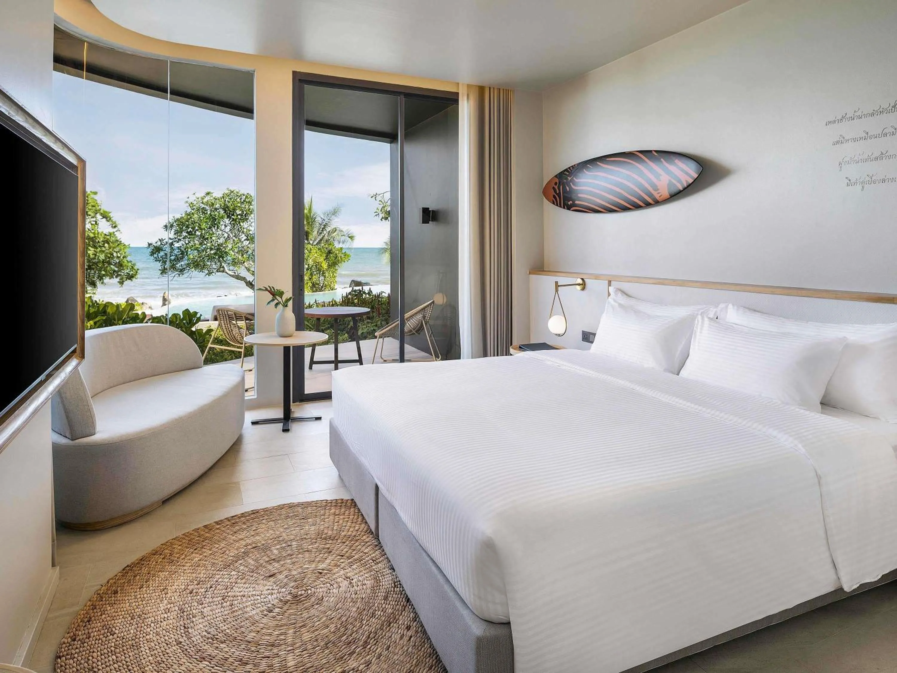 Bedroom, Bed in Mercure Rayong Lomtalay Villas & Resort