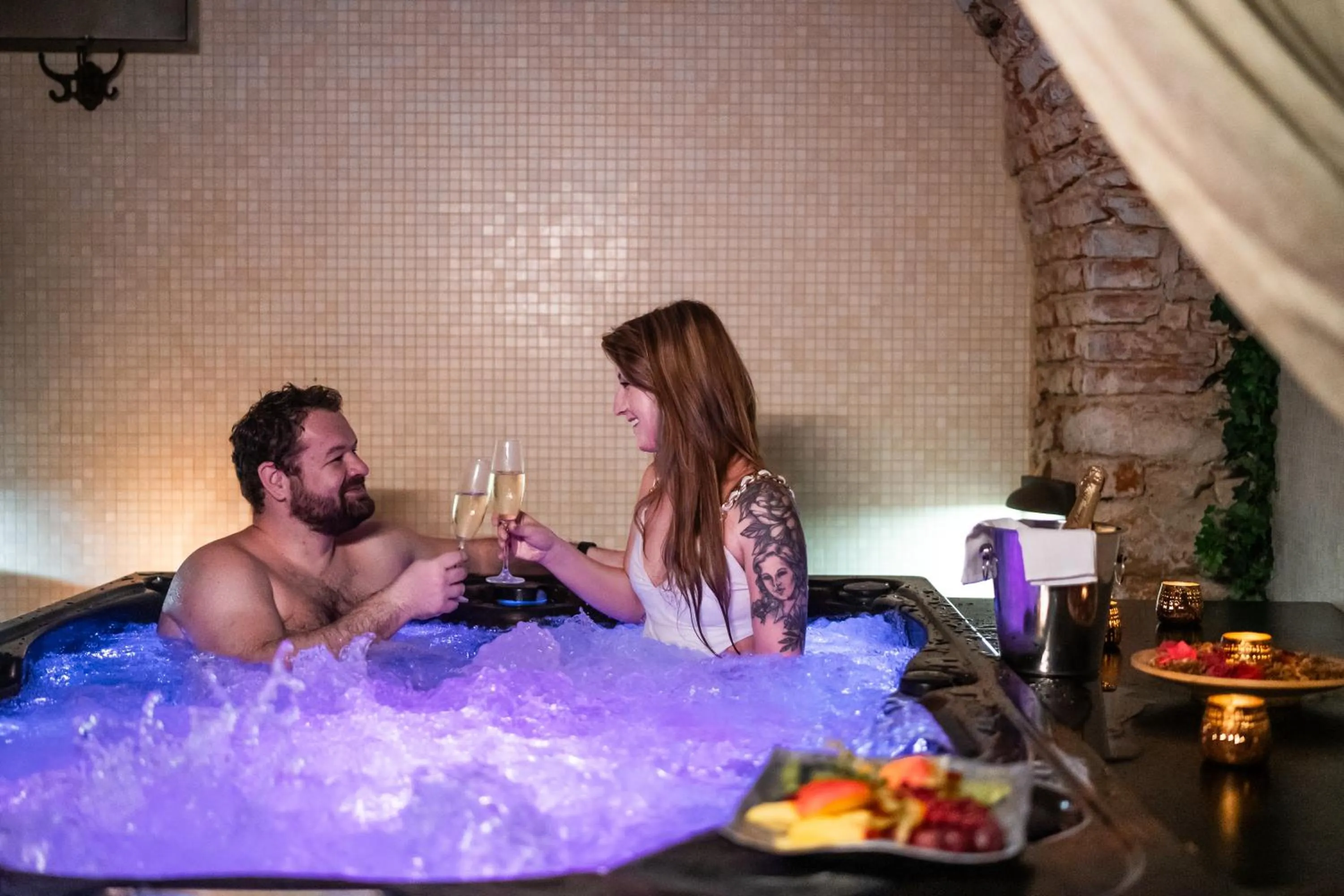 Hot Tub in Hotel Sladovna