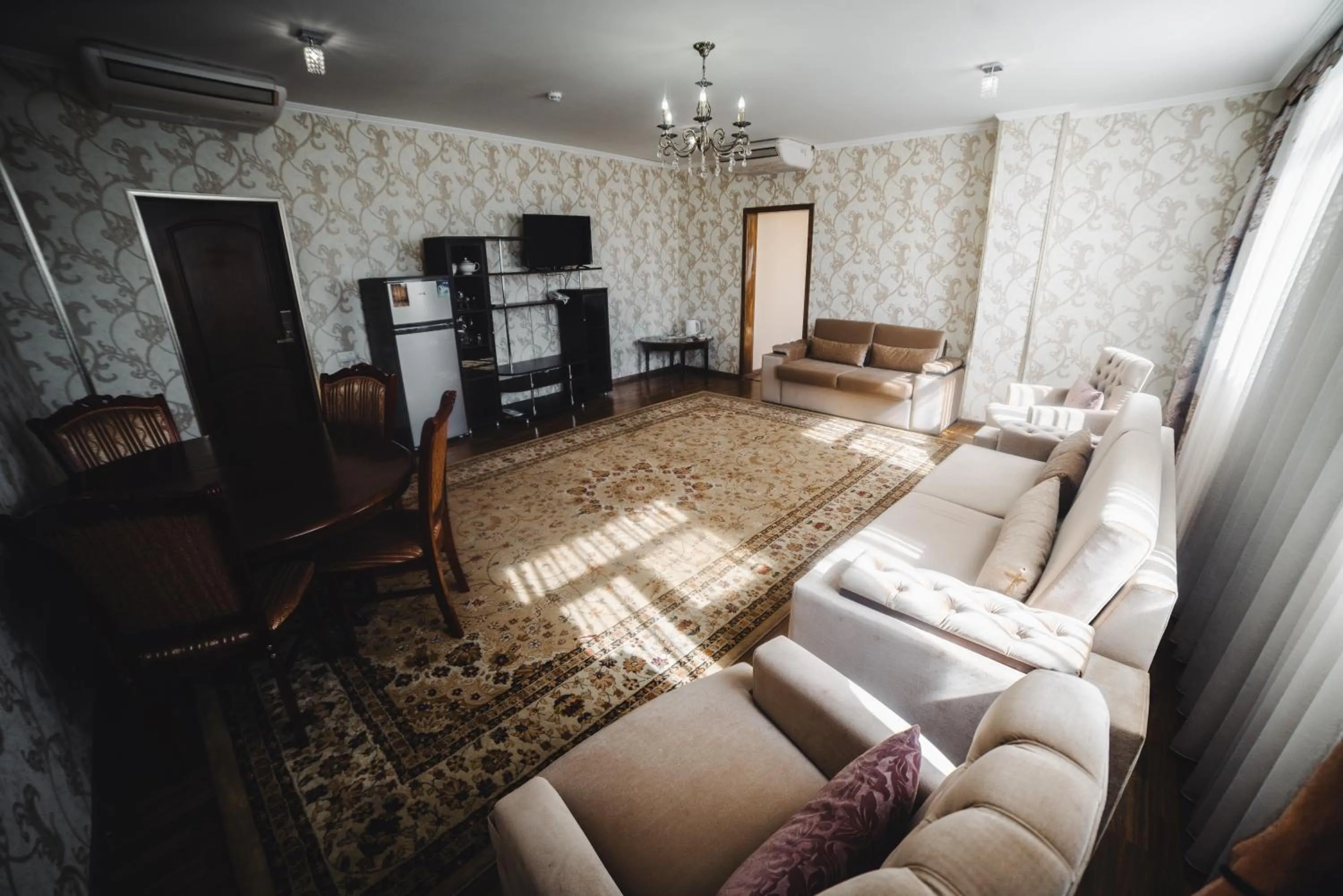 Living room in Sunrise Osh