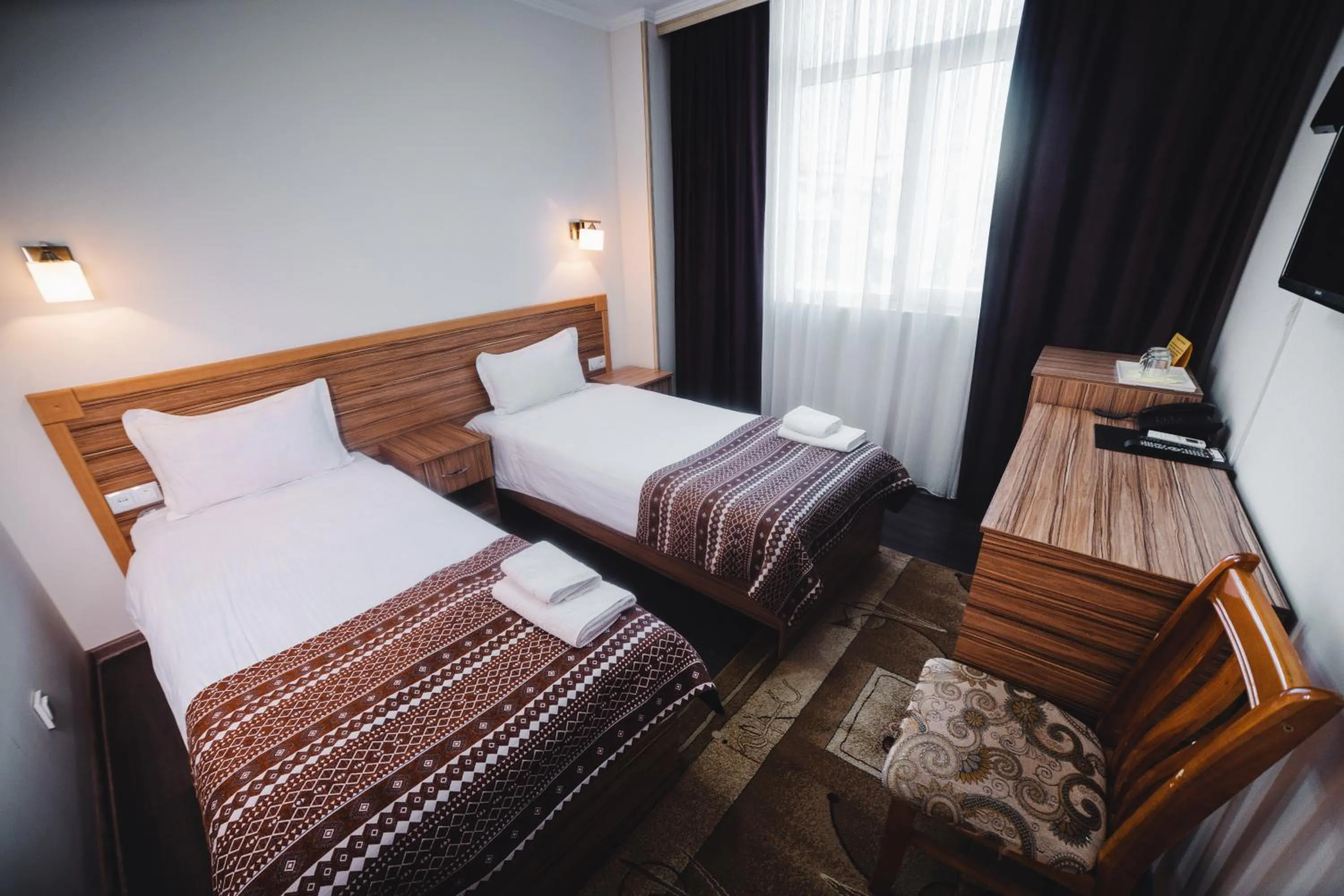 Photo of the whole room, Bed in Sunrise Osh