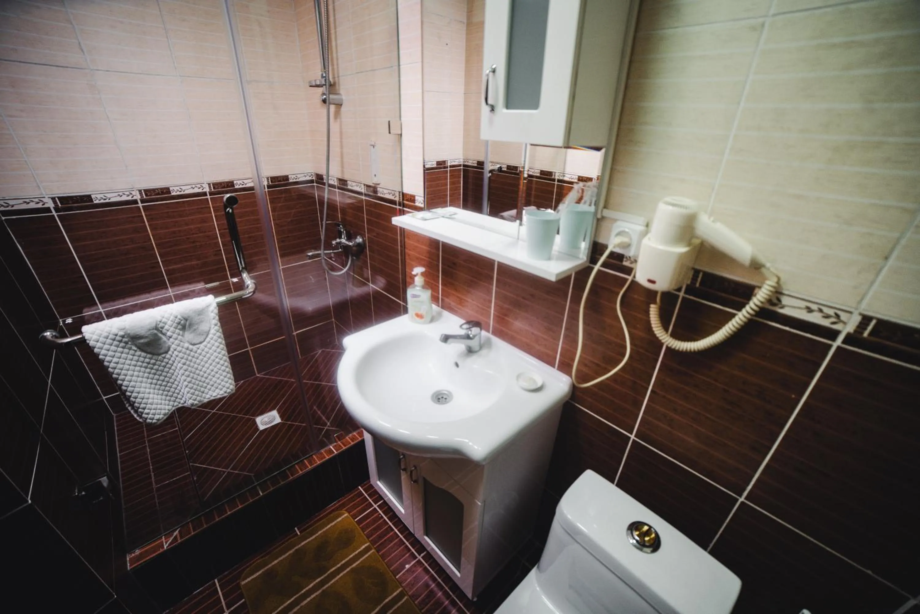 Shower in Sunrise Osh