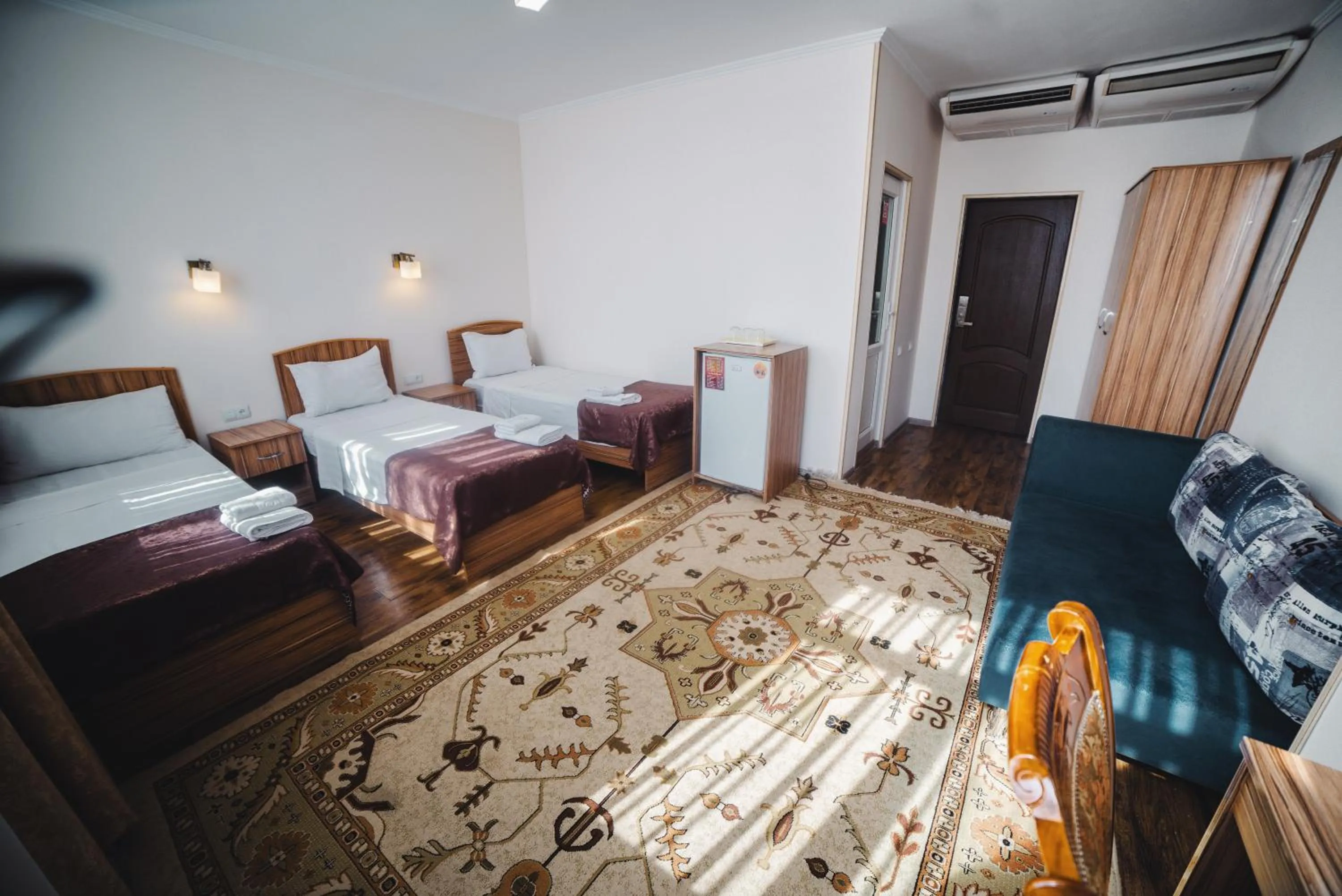 Photo of the whole room, Bed in Sunrise Osh