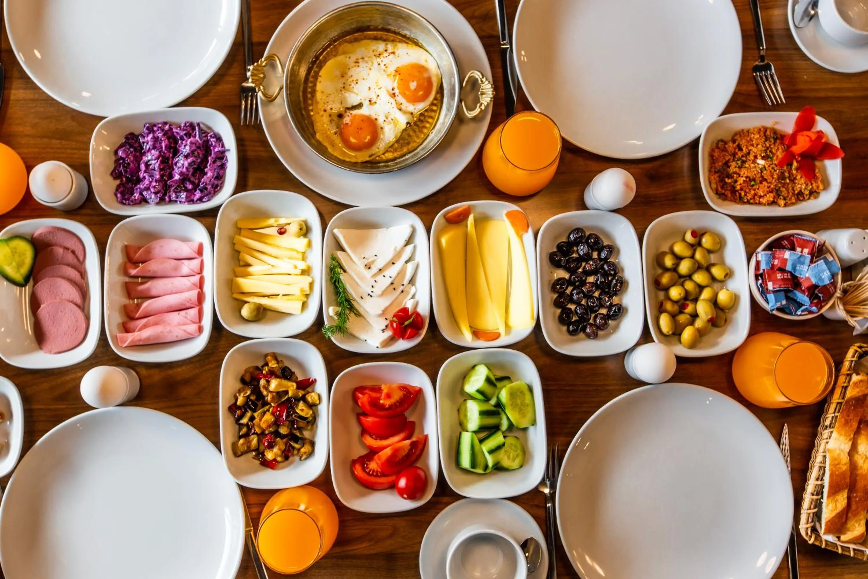 Breakfast in NEHİR OTEL