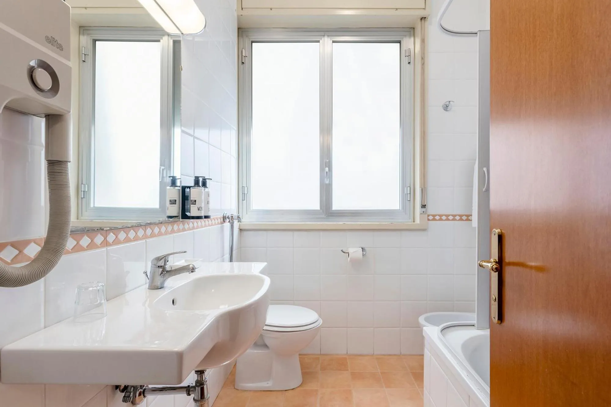 Bath in Crisol Europa