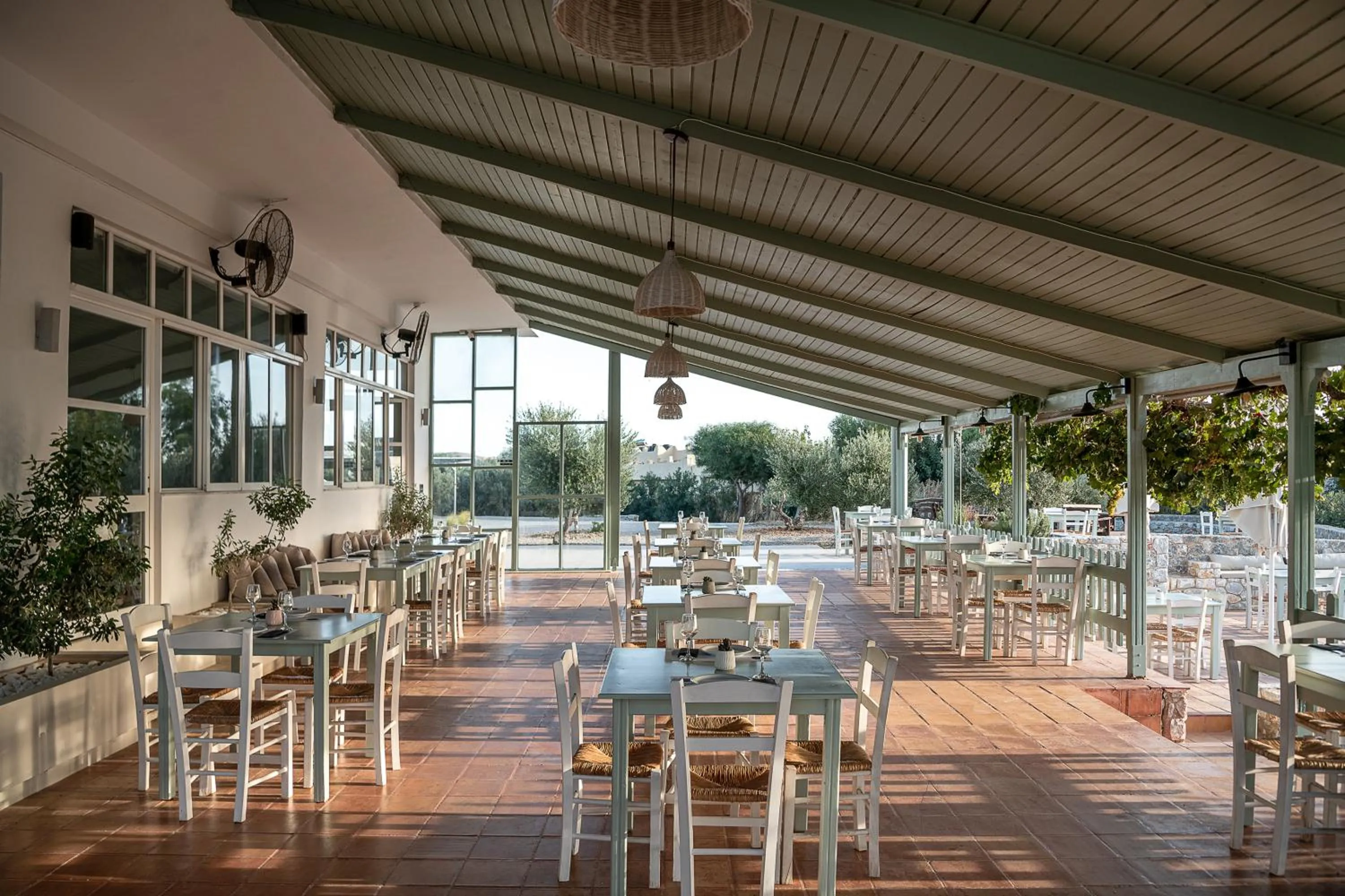 Restaurant/places to eat in Elafonisi Resort by Kalomirakis Family