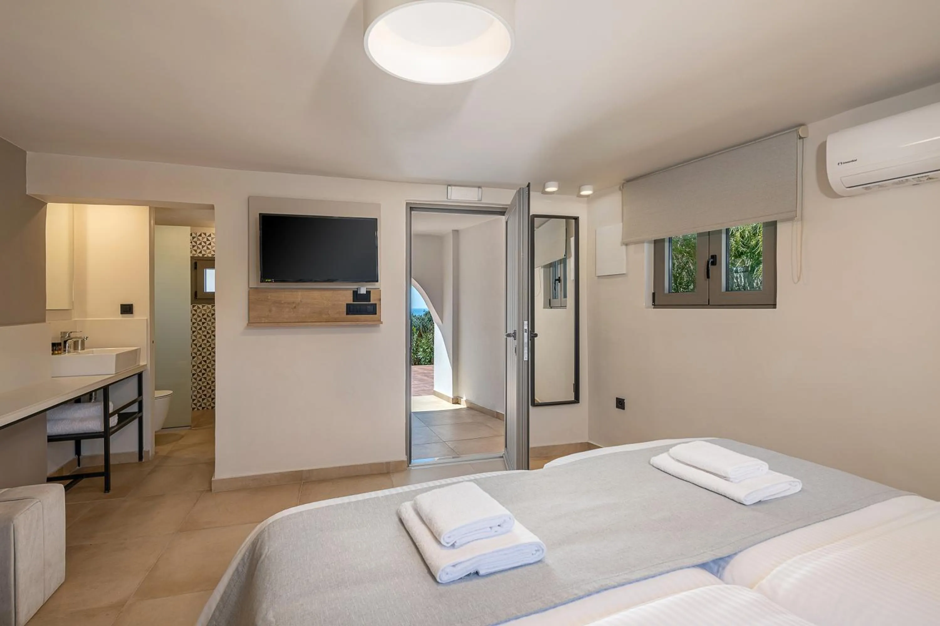 TV and multimedia, Bed in Elafonisi Resort by Kalomirakis Family