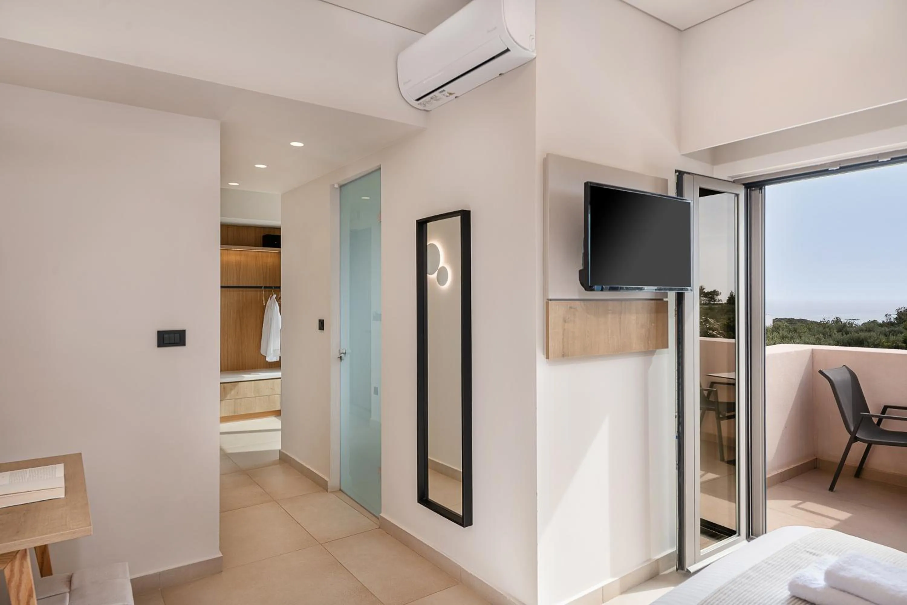 TV and multimedia in Elafonisi Resort by Kalomirakis Family