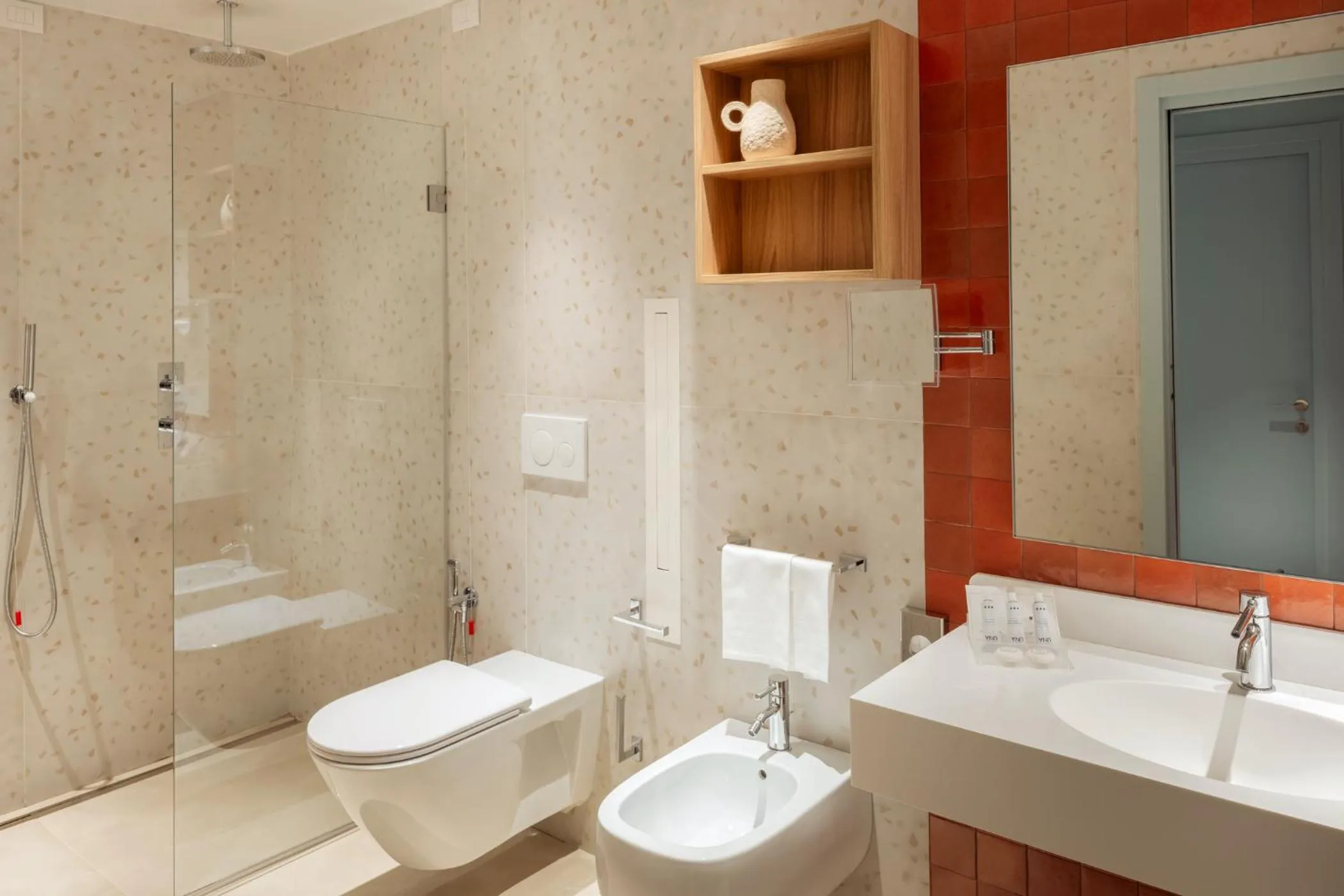 Shower in UNA Hotels Capotaormina