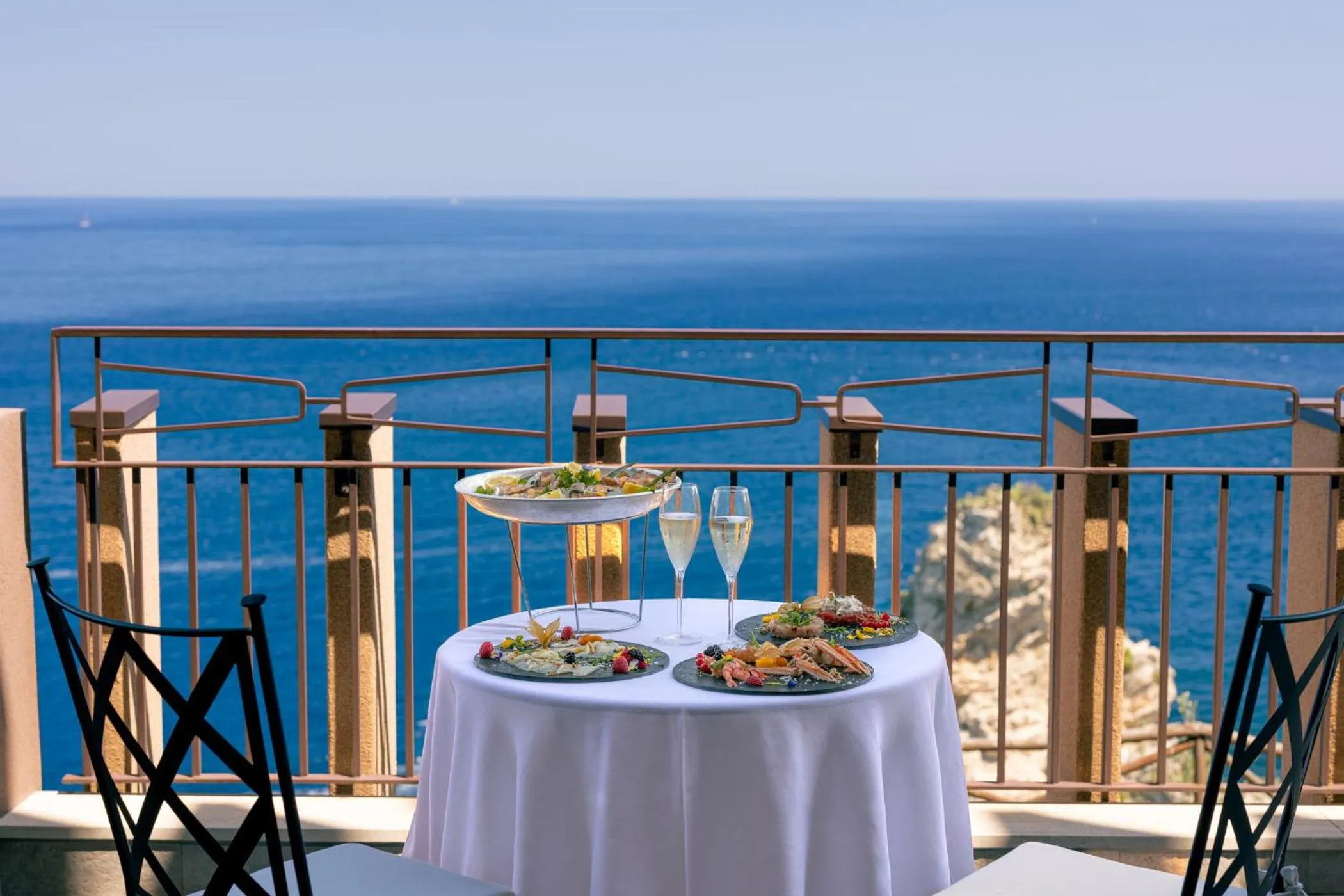 Sea view in UNA Hotels Capotaormina