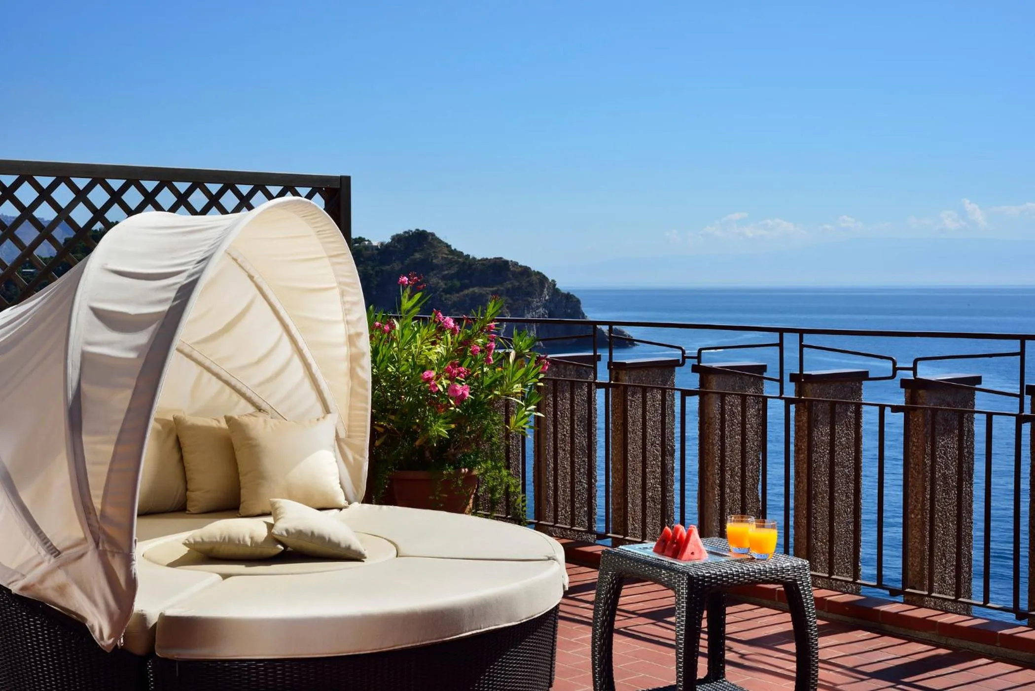 Balcony/Terrace in UNA Hotels Capotaormina
