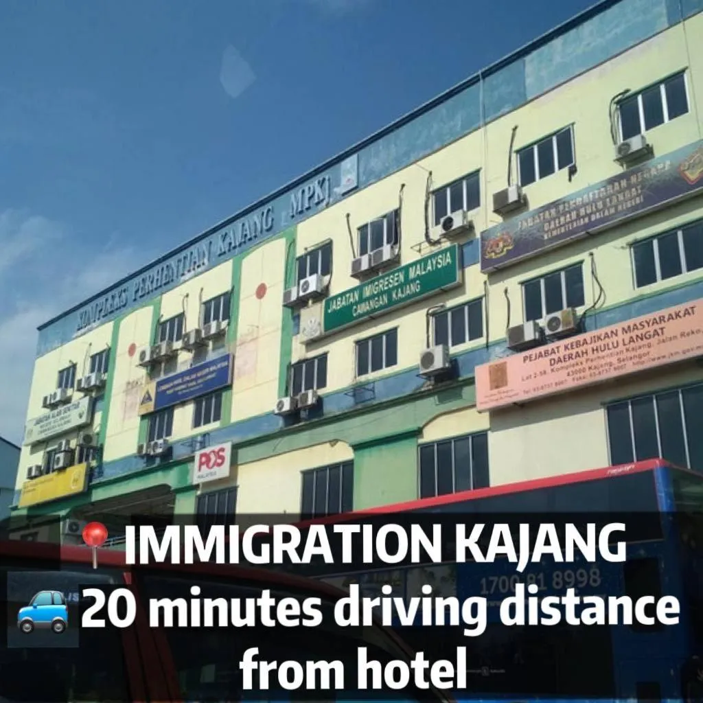 Restaurant/places to eat in Smile Hotel Balakong Kajang