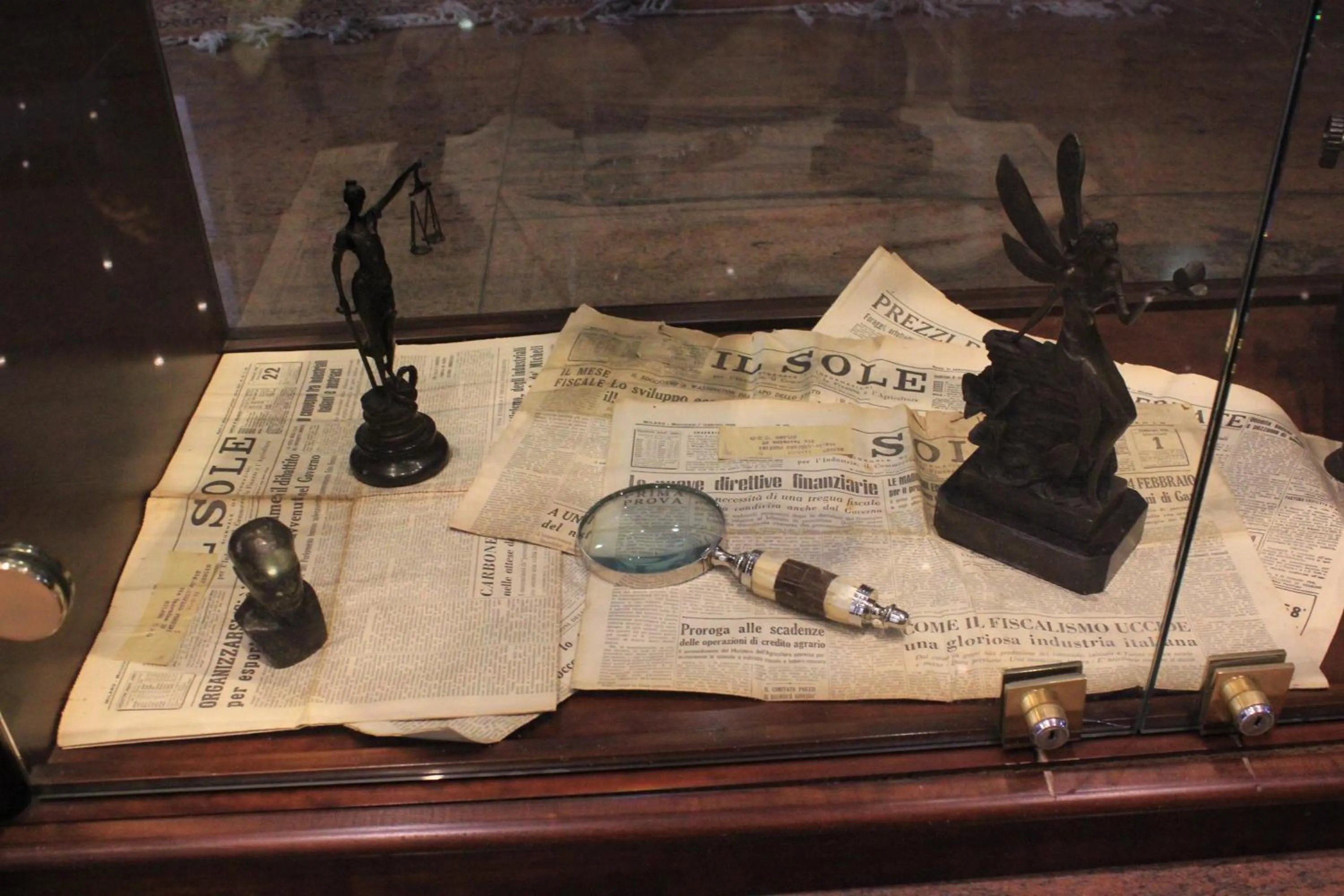 Decorative detail in Hotel Mythos