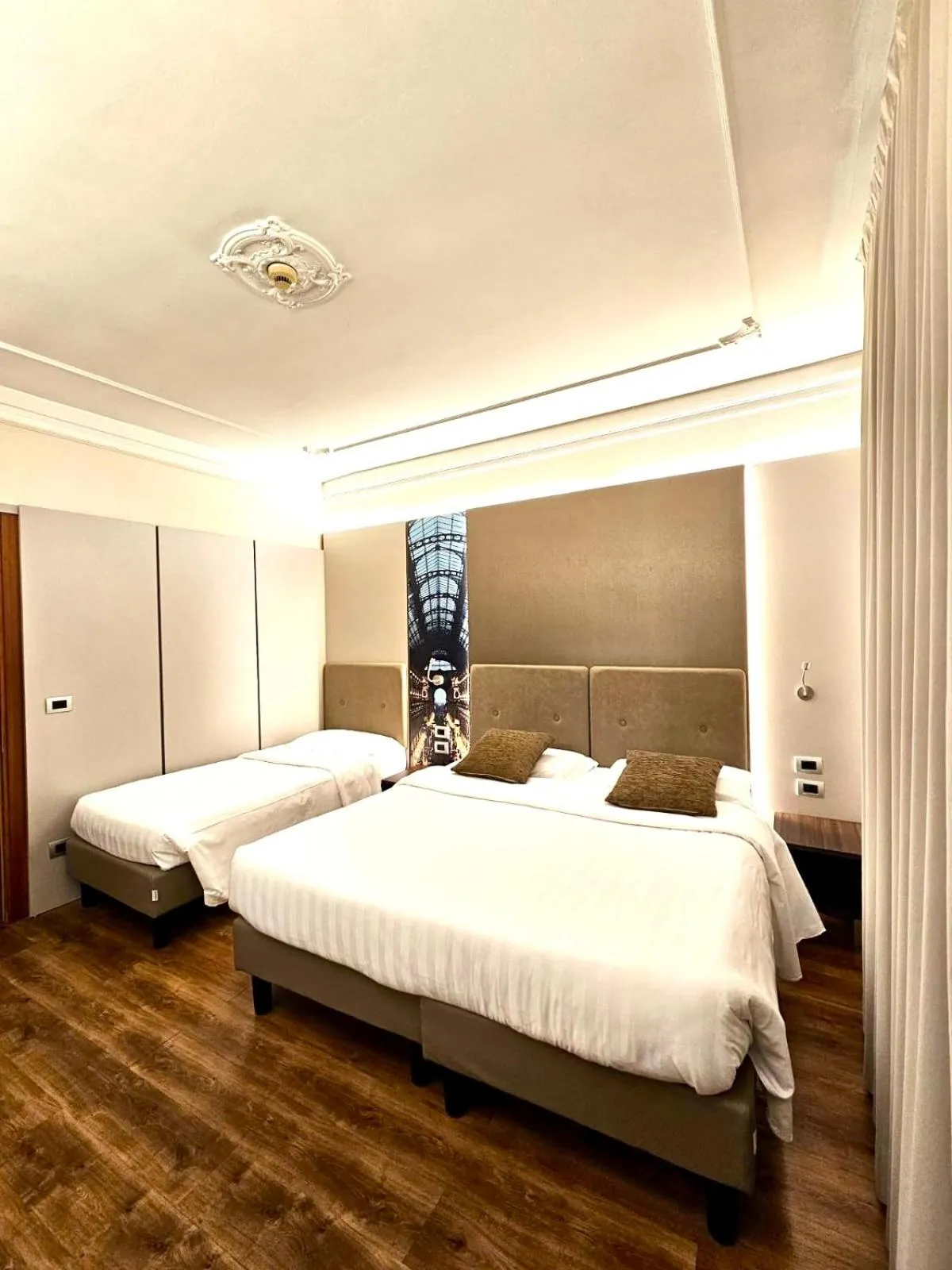 Bedroom, Bed in Hotel Mythos