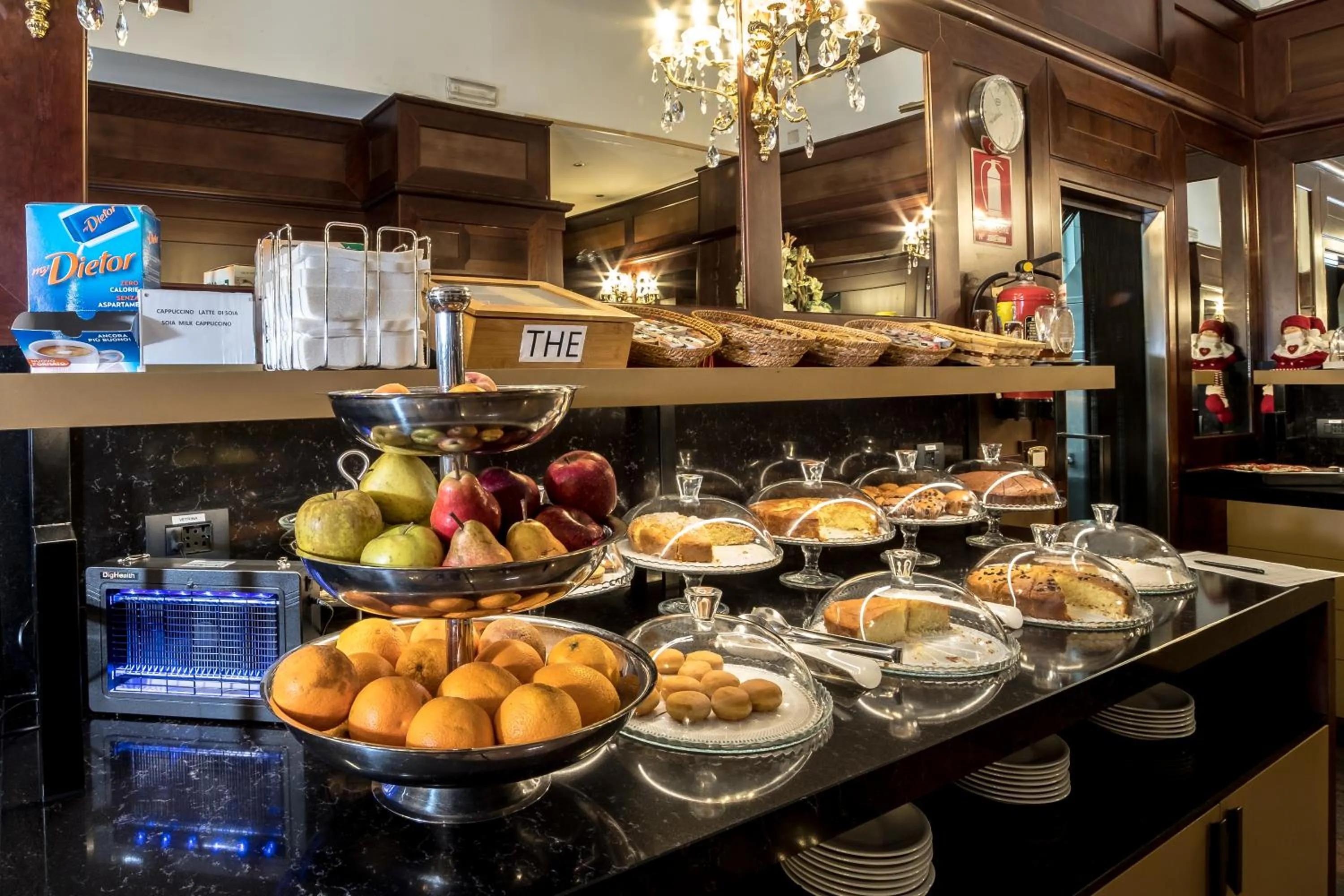 Buffet breakfast in Hotel Mythos