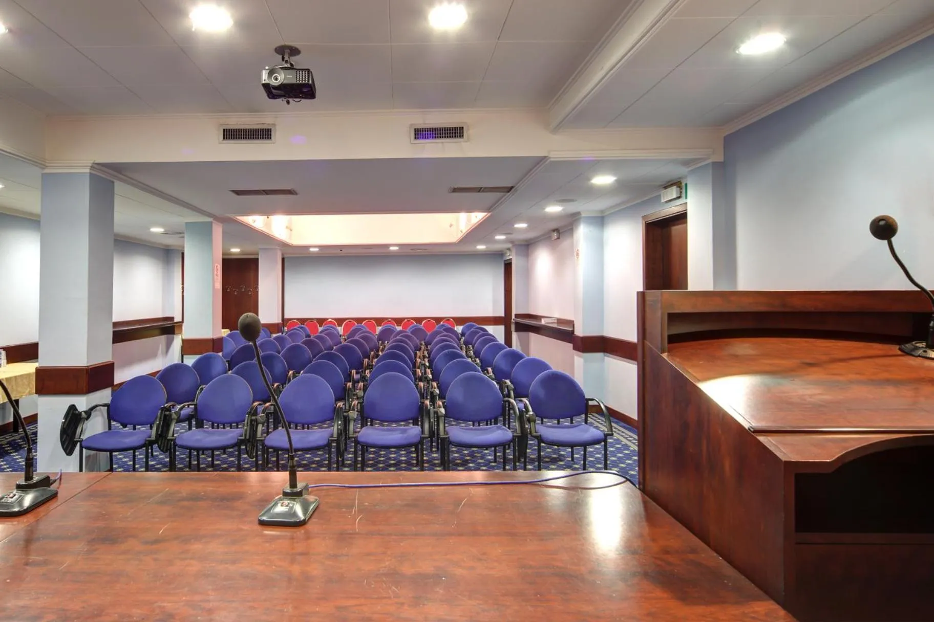 Business facilities in Hotel Mythos