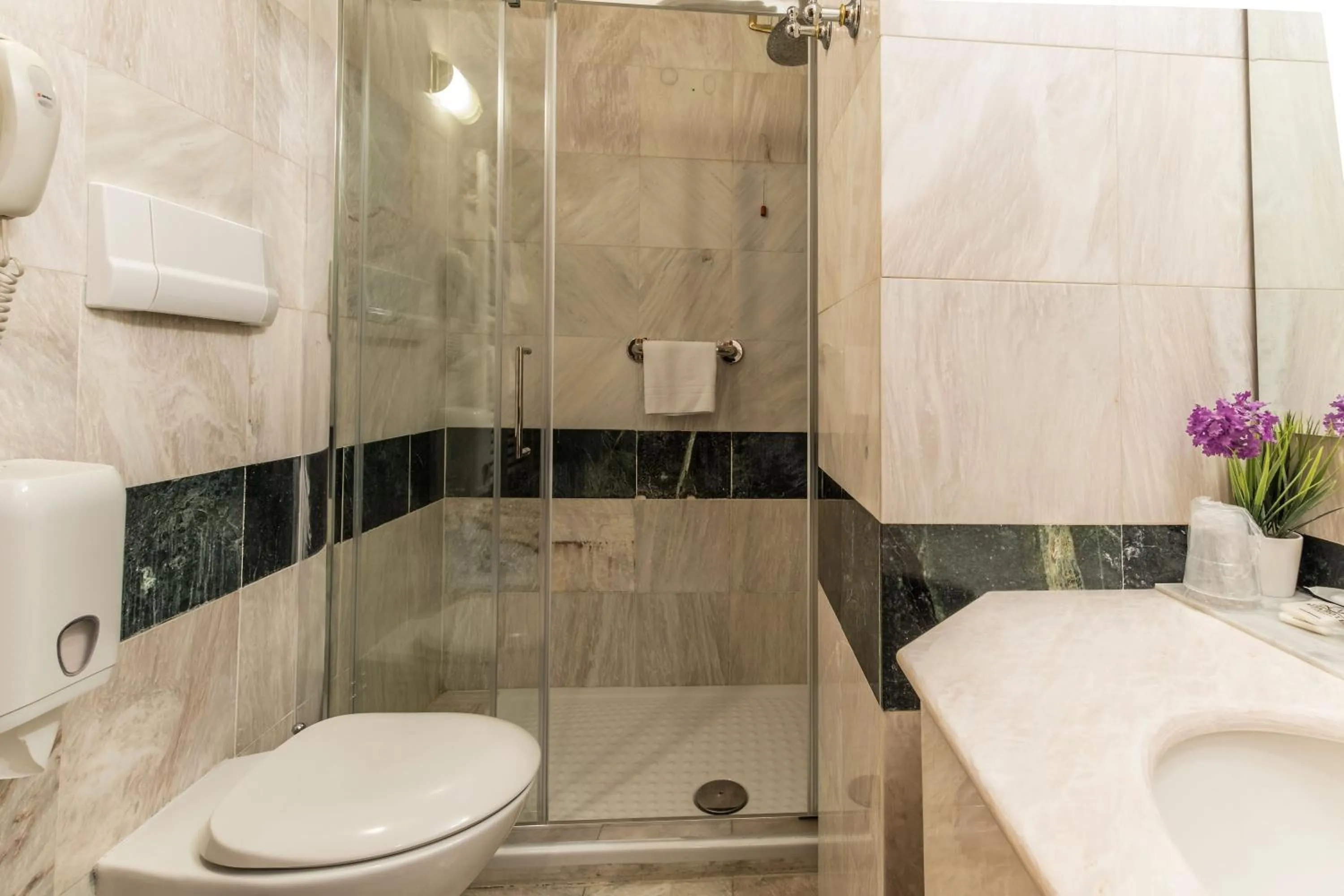 Bathroom in Hotel Mythos