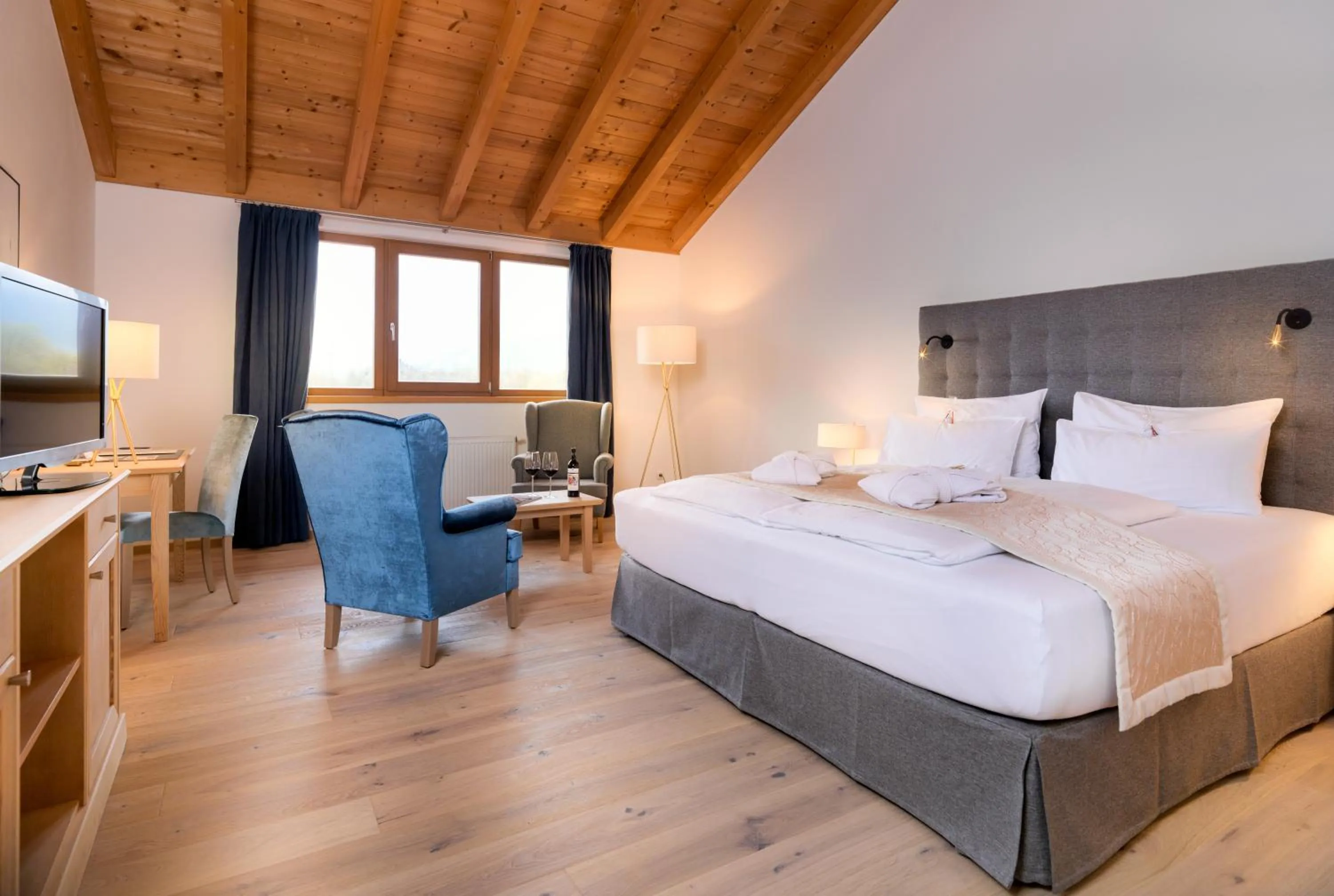 Photo of the whole room, Bed in Dolomitengolf Hotel & Spa