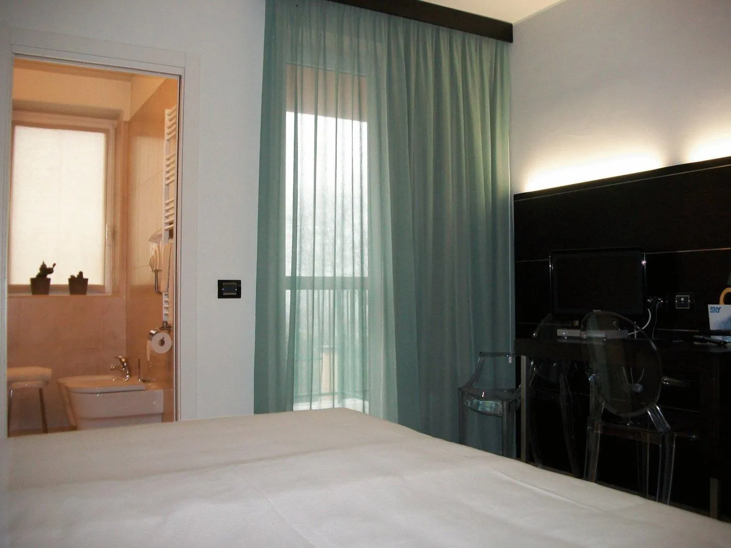 Bed in Hotel Fiera Milano