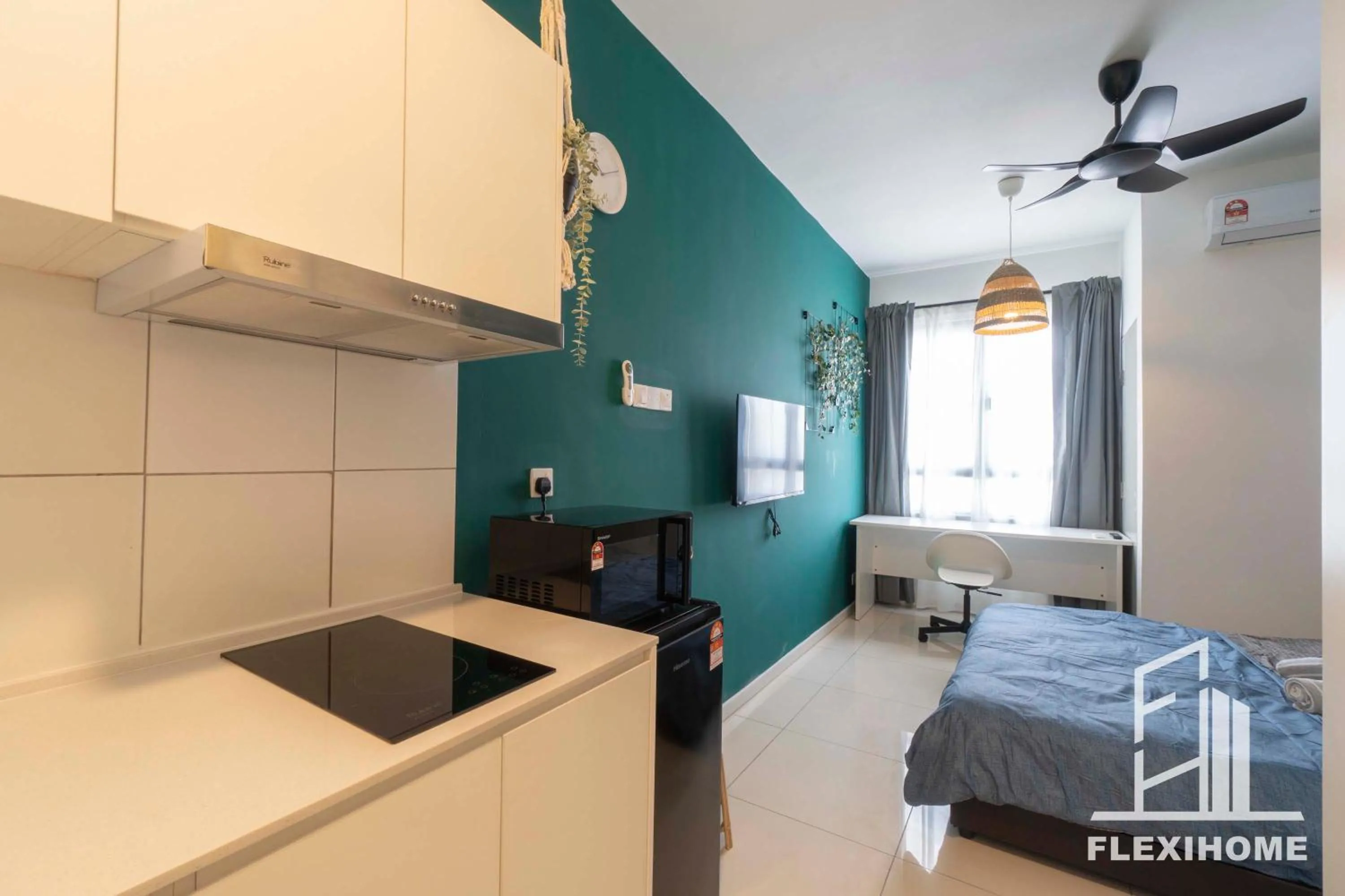 Bed in KLIA-KLIA 2, Comfy Studio, Horizon Suites Sepang-Dengkil by Flexihome-MY