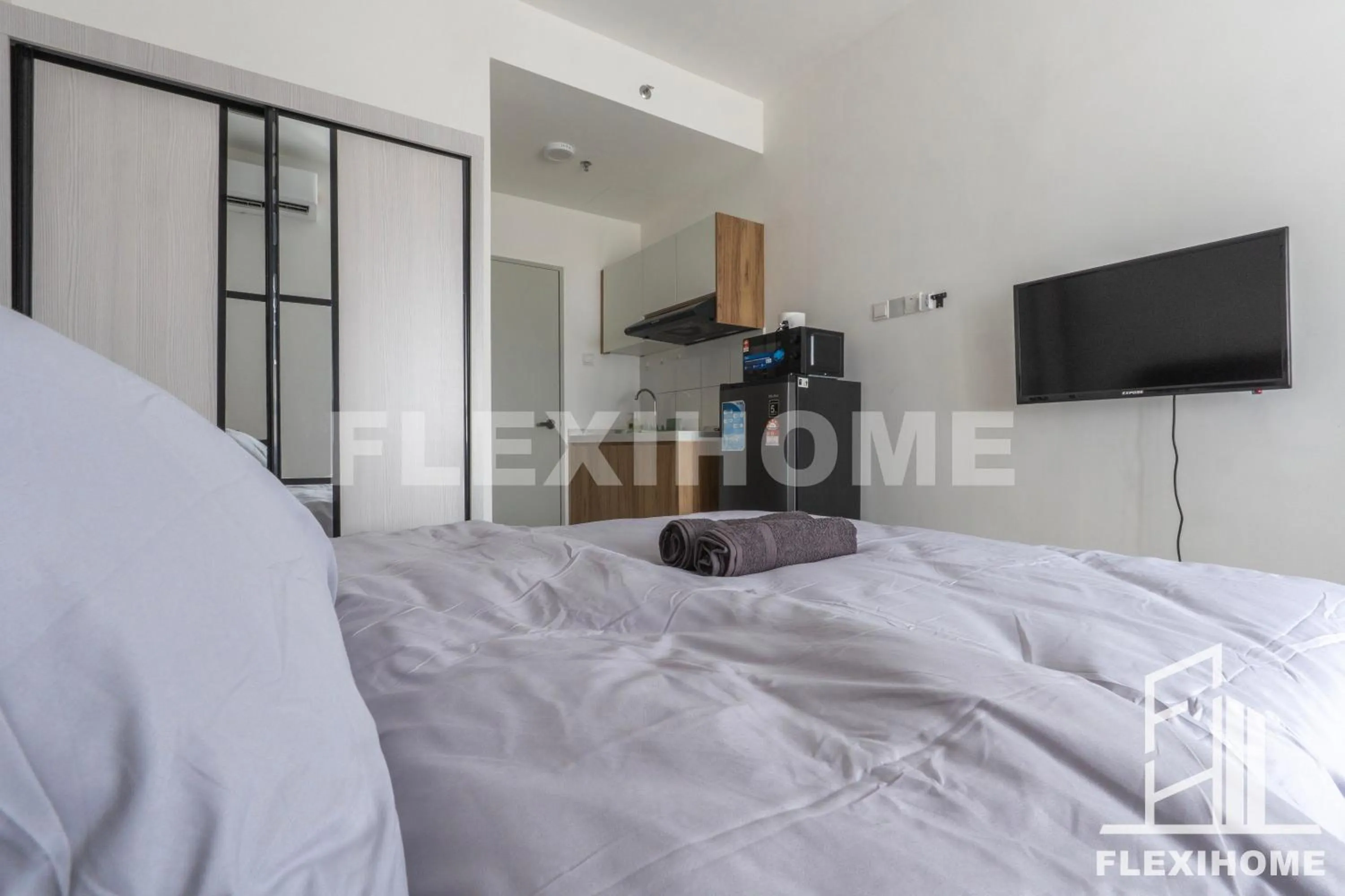 Bed in KLIA-KLIA 2, Comfy Studio, Horizon Suites Sepang-Dengkil by Flexihome-MY