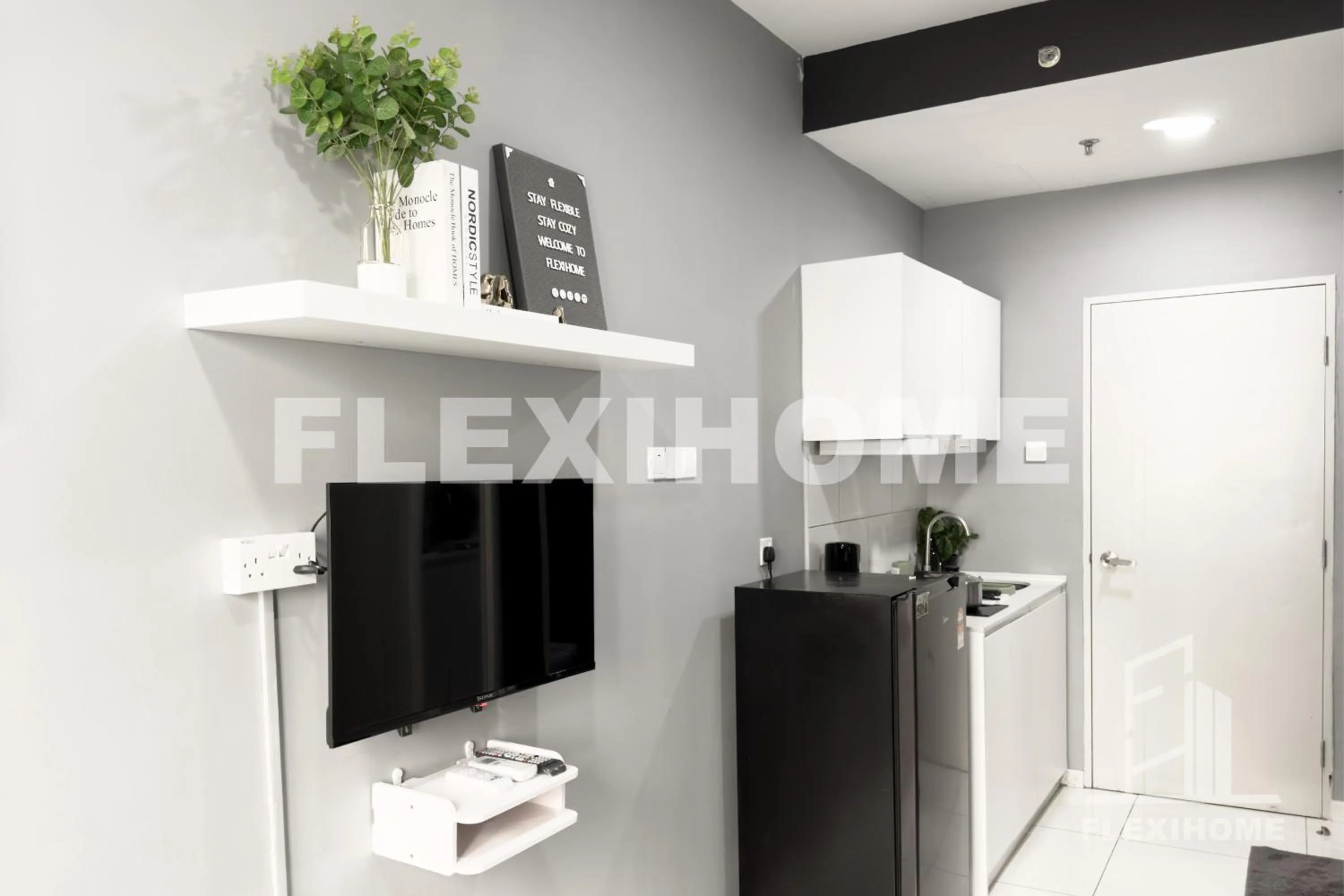 Kitchen or kitchenette in KLIA-KLIA 2, Comfy Studio, Horizon Suites Sepang-Dengkil by Flexihome-MY