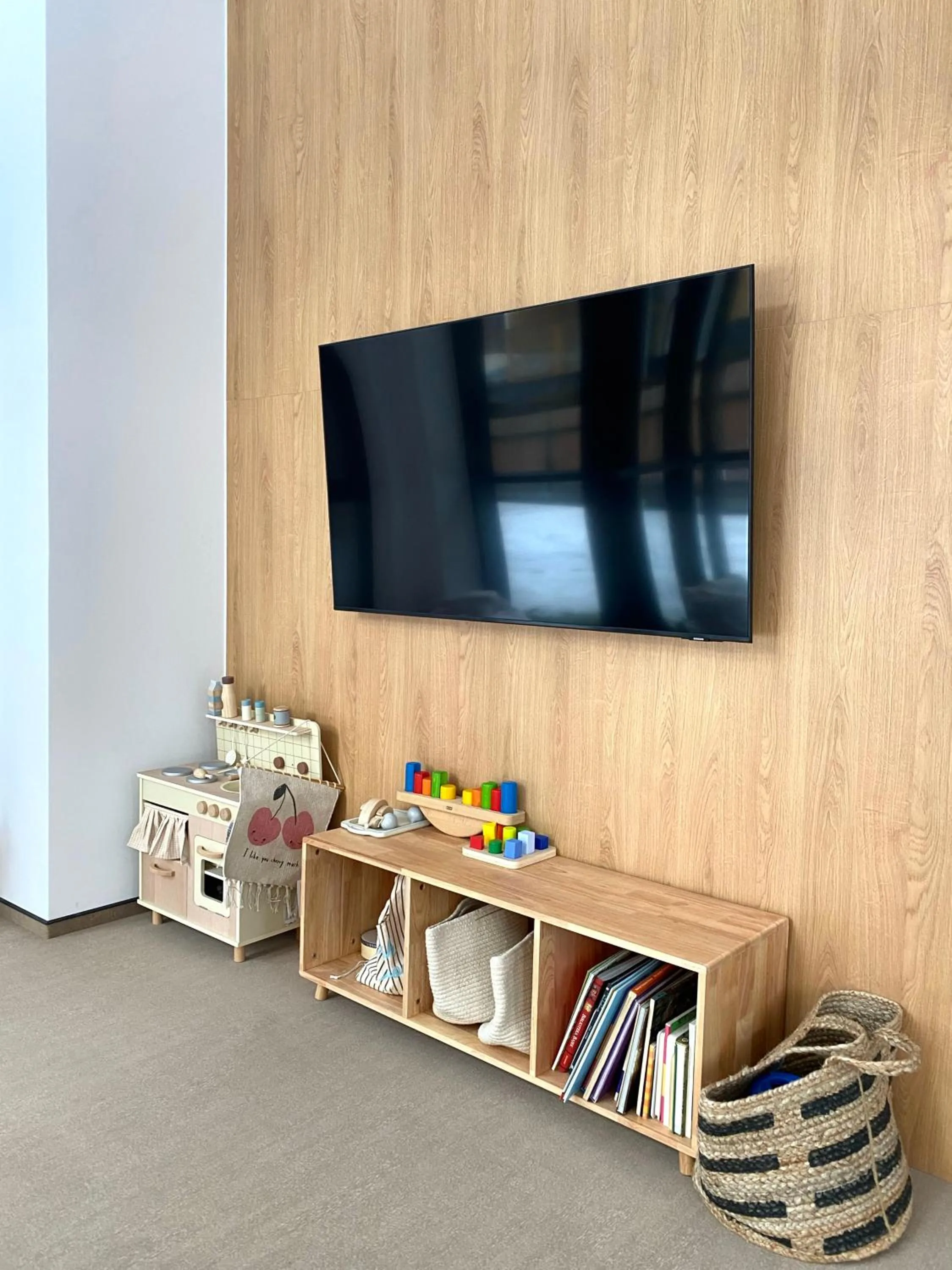 Children play ground in Lipowy Dwór