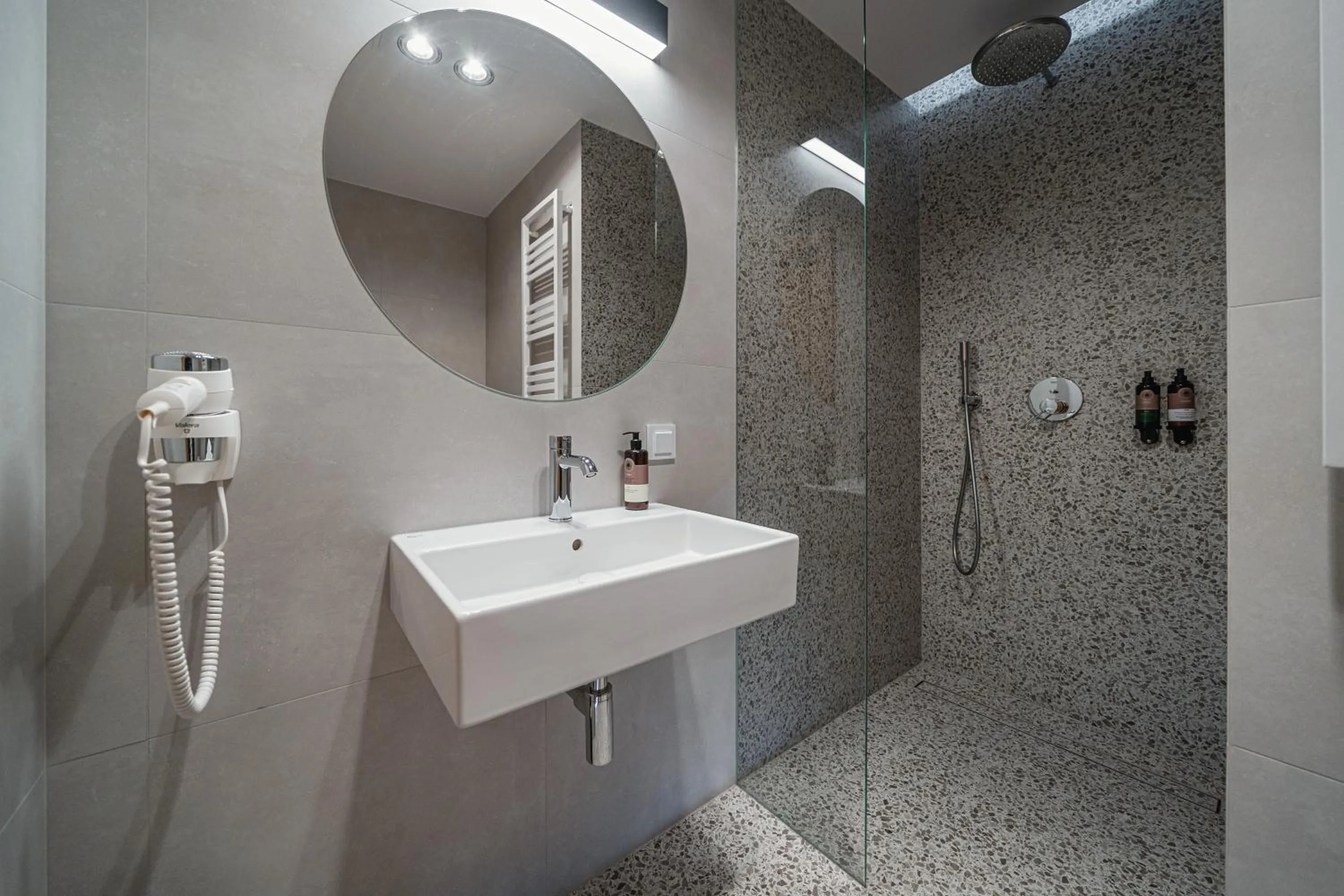 Shower in Lipowy Dwór