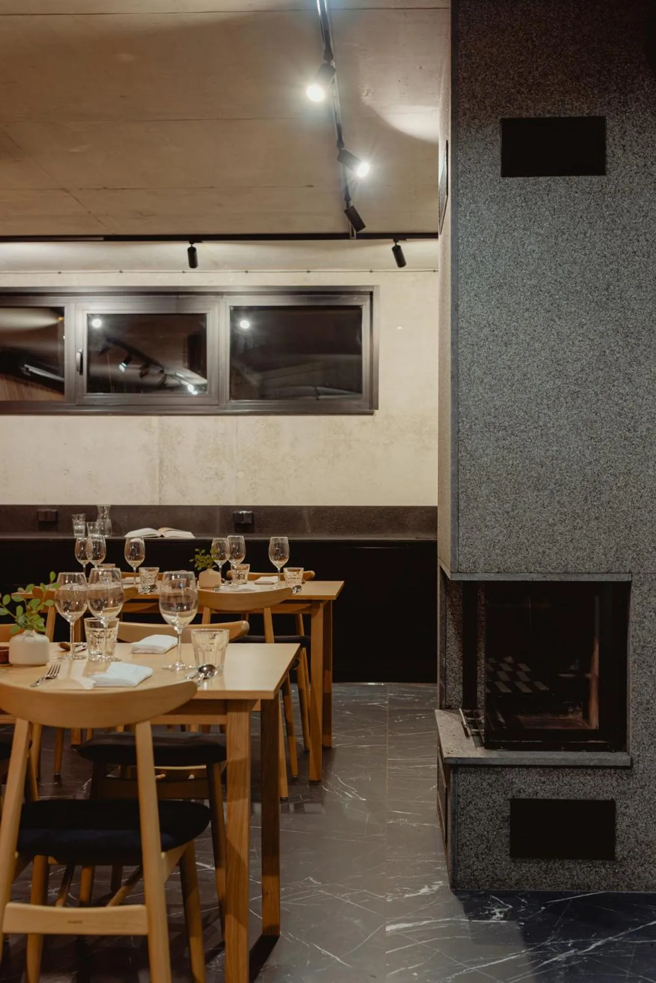 Communal lounge/ TV room in Lipowy Dwór