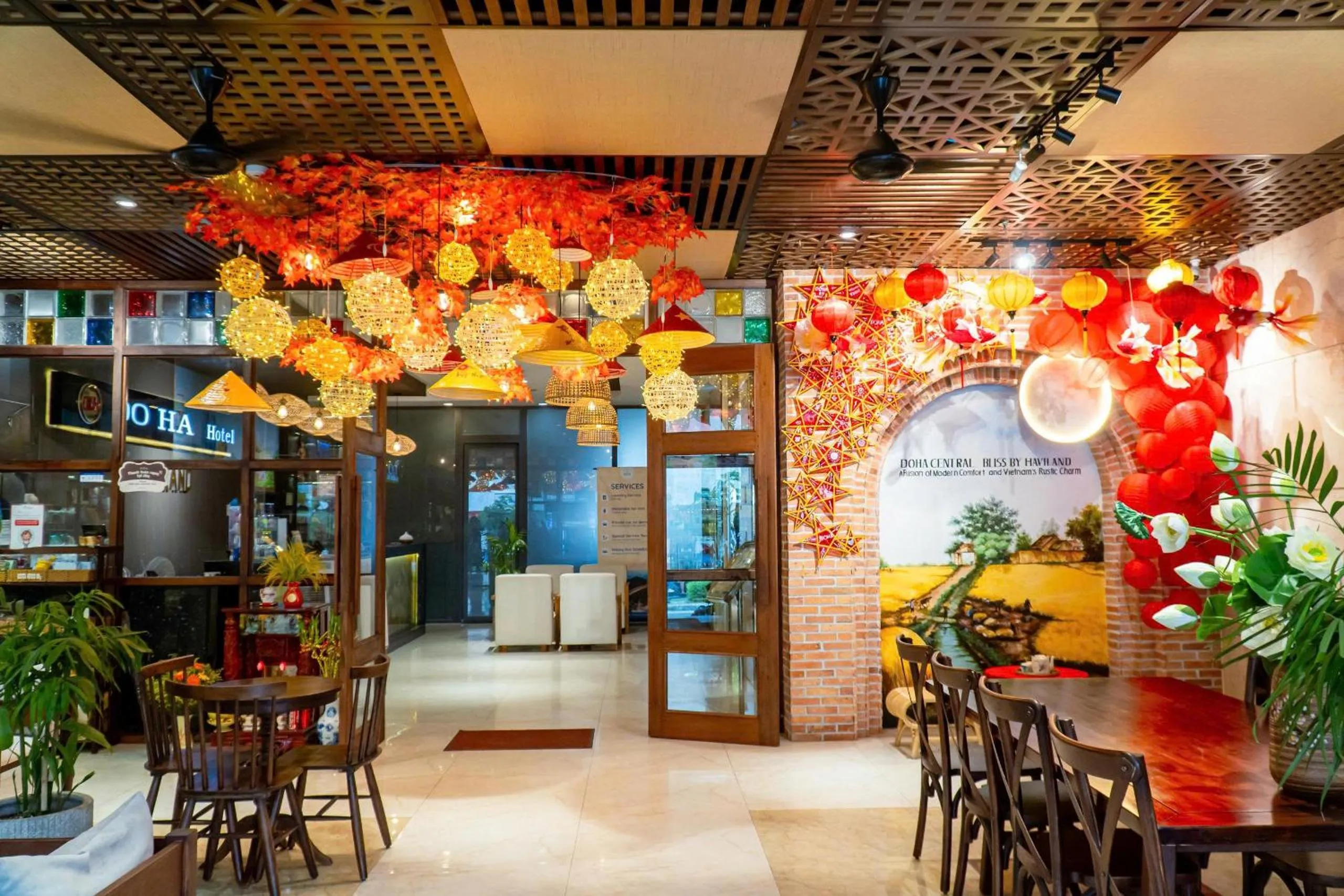 Communal lounge/ TV room in Doha Central Bliss Danang Hotel by Haviland