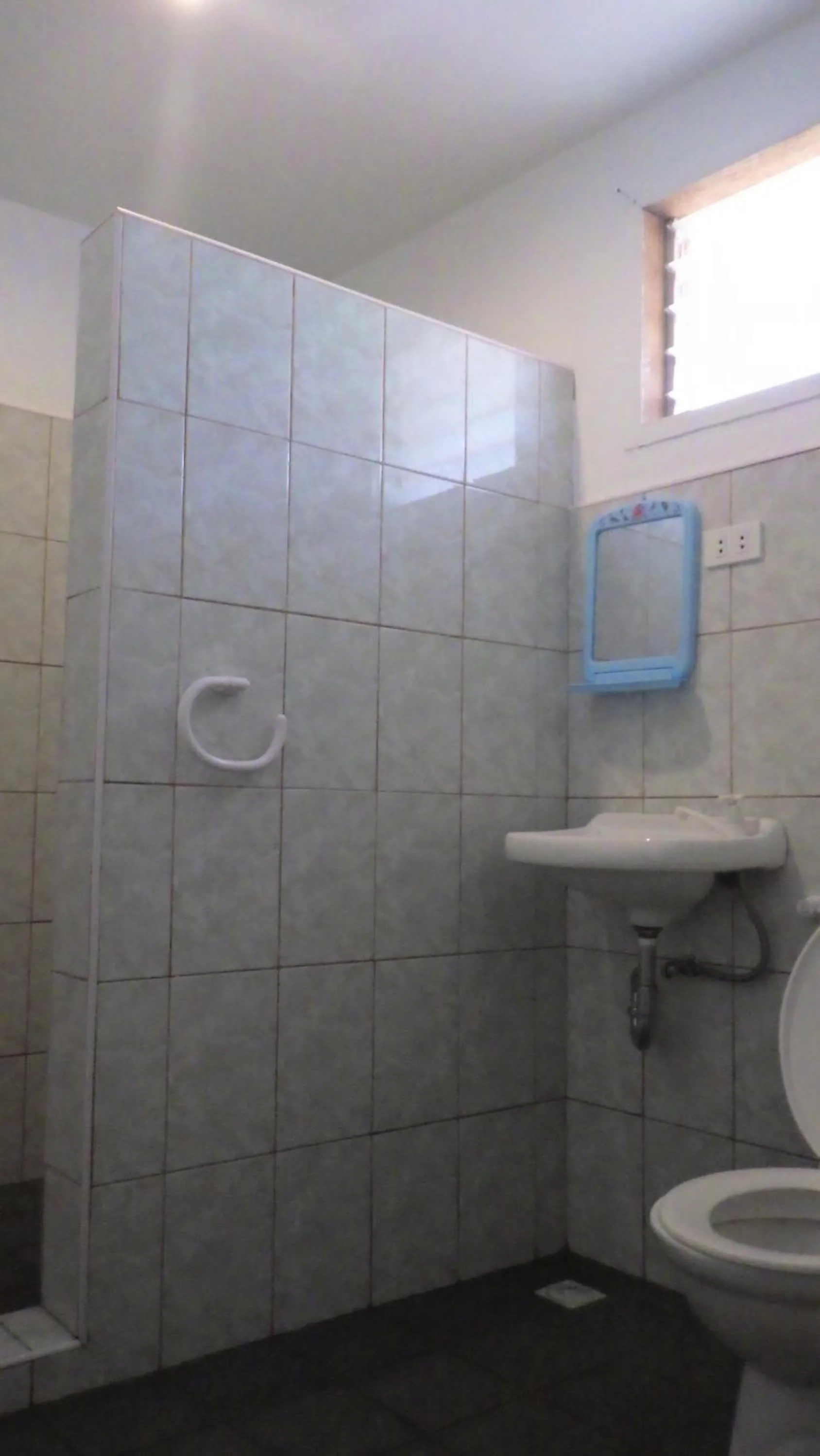 Bathroom in Tori's Backpacker's Paradise