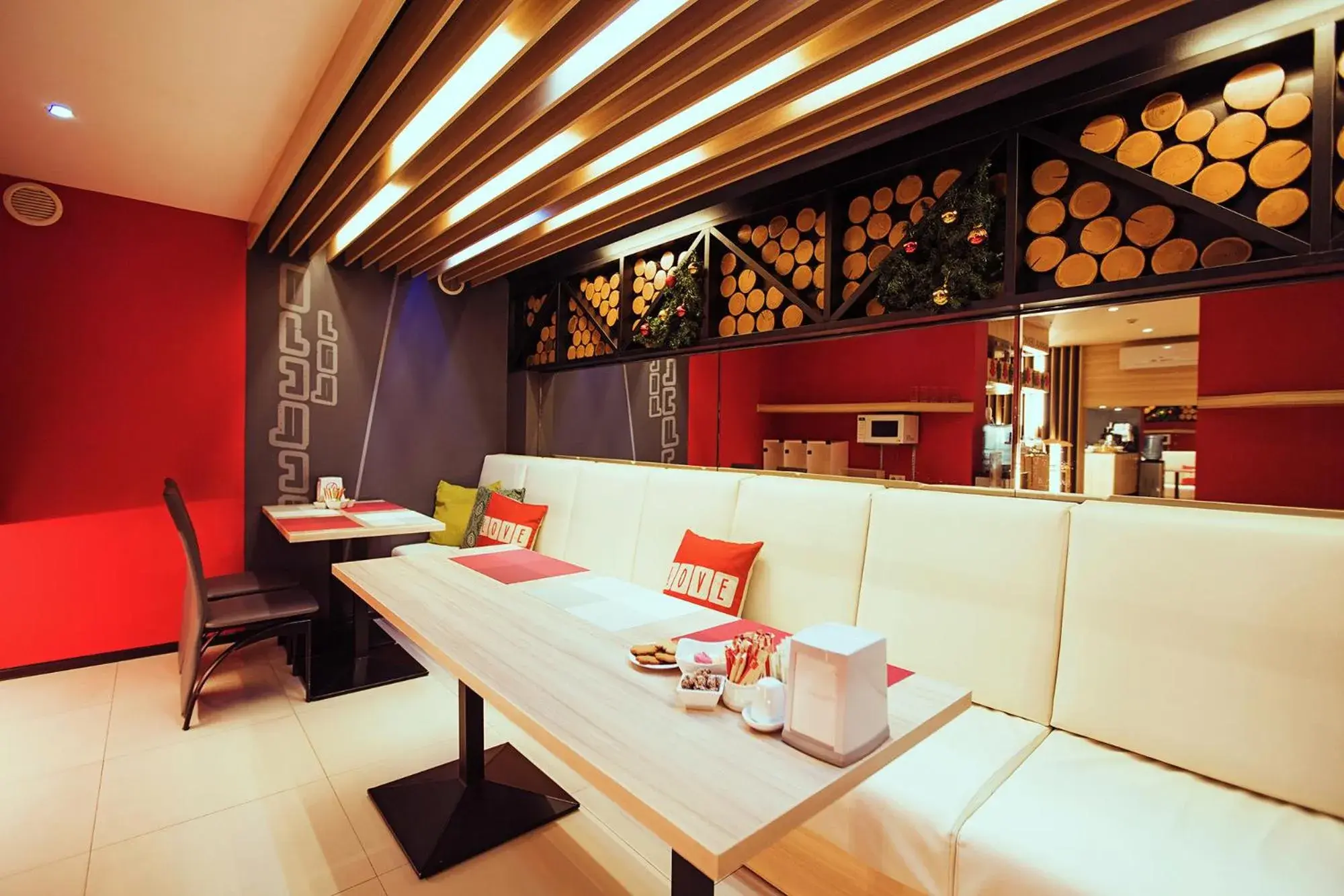 Restaurant/places to eat in Futuro Hotel Bishkek Restaurant/places to eat in Futuro Hotel Bishkek