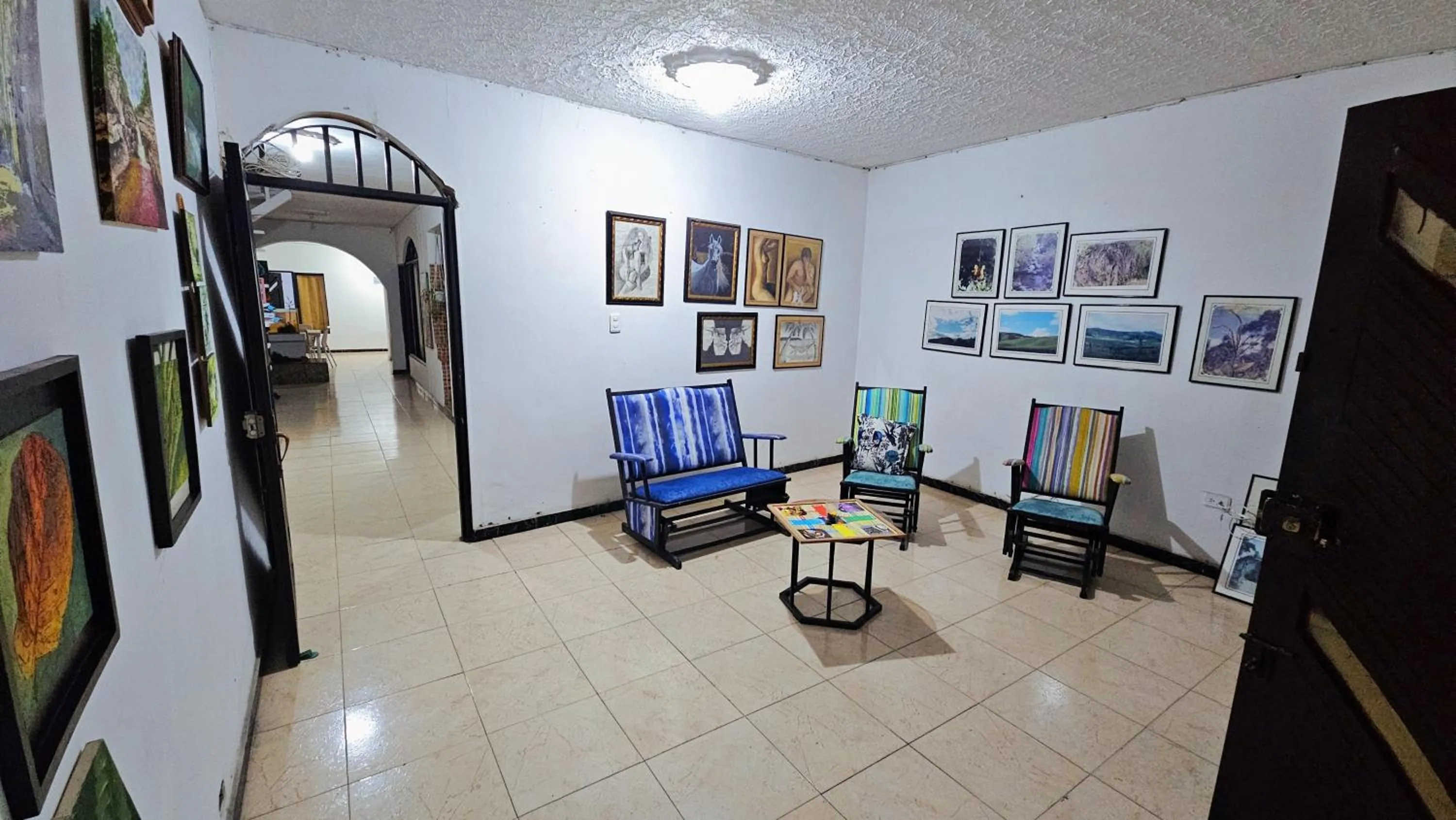 TV and multimedia in Mom's house Colombia