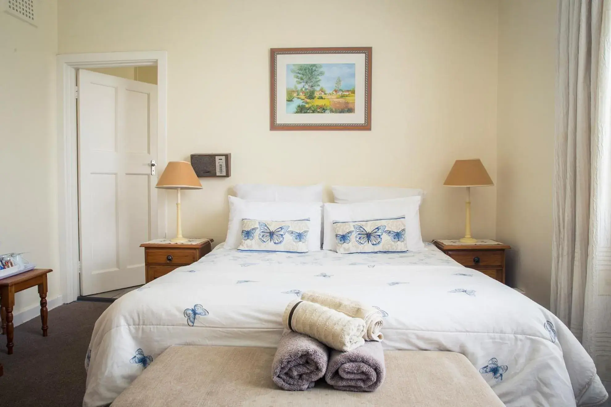 Double Room - single occupancy in Green Lantern Inn Double Room - single occupancy in Green Lantern Inn