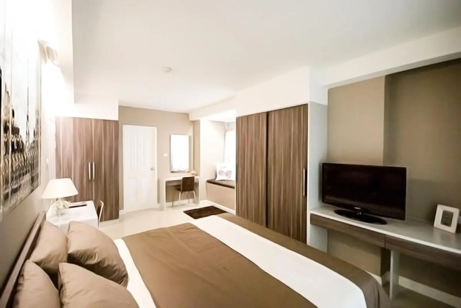 Photo of the whole room, Bed in Jpark Residences at Thammasat Rangsit