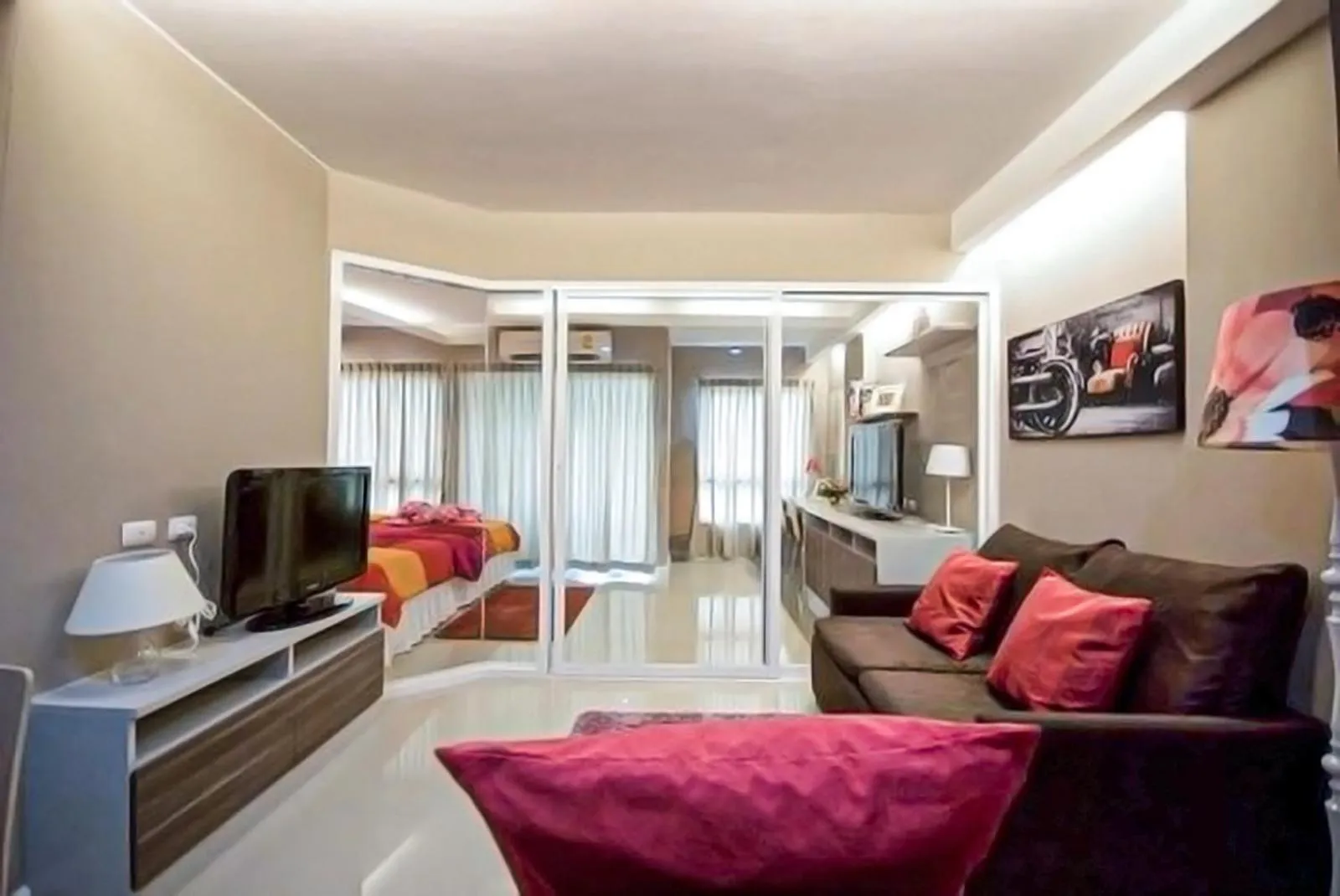 TV and multimedia in Jpark Residences at Thammasat Rangsit