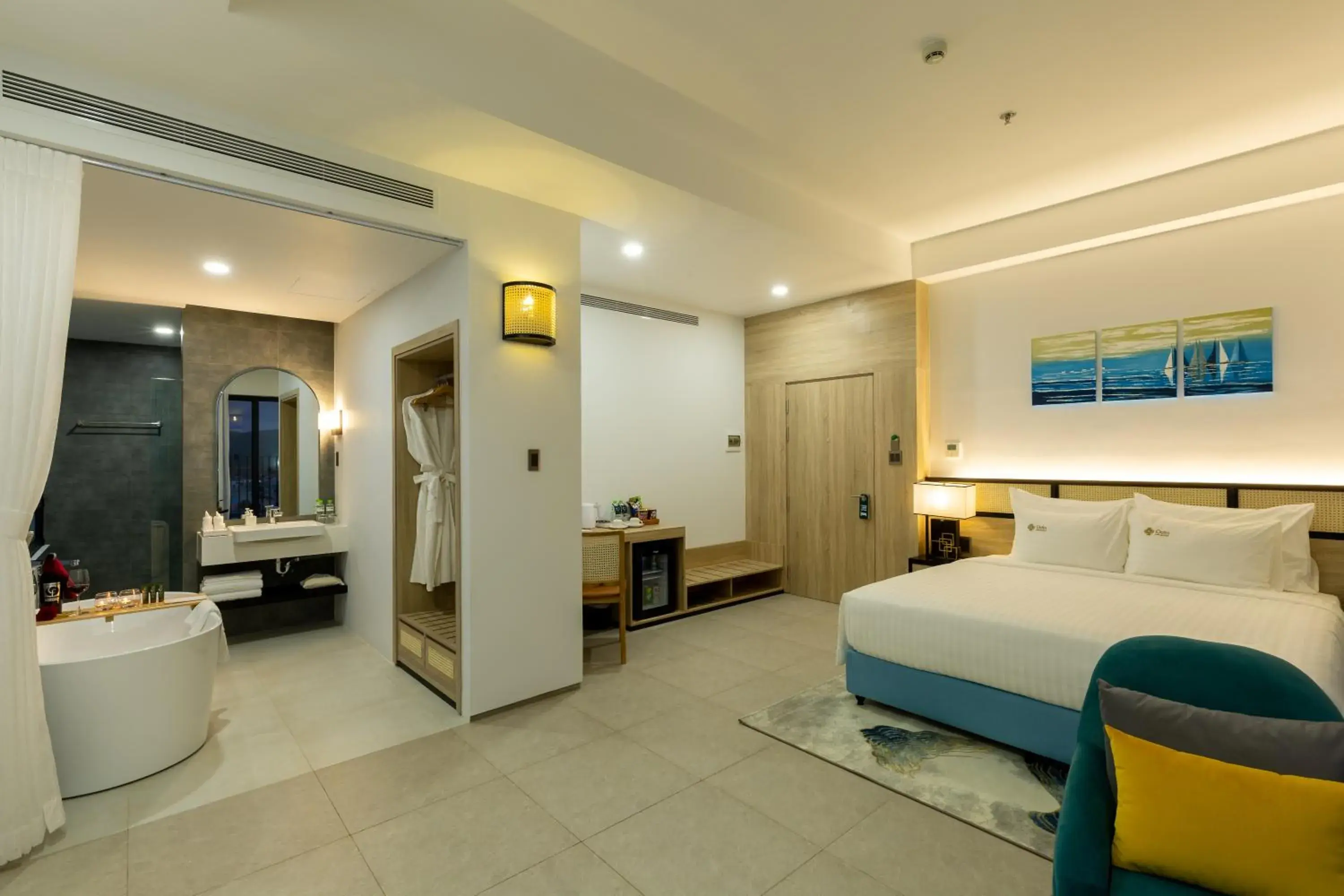 Photo of the whole room, Bed in Odin Hotel Quy Nhon Photo of the whole room, Bed in Odin Hotel Quy Nhon