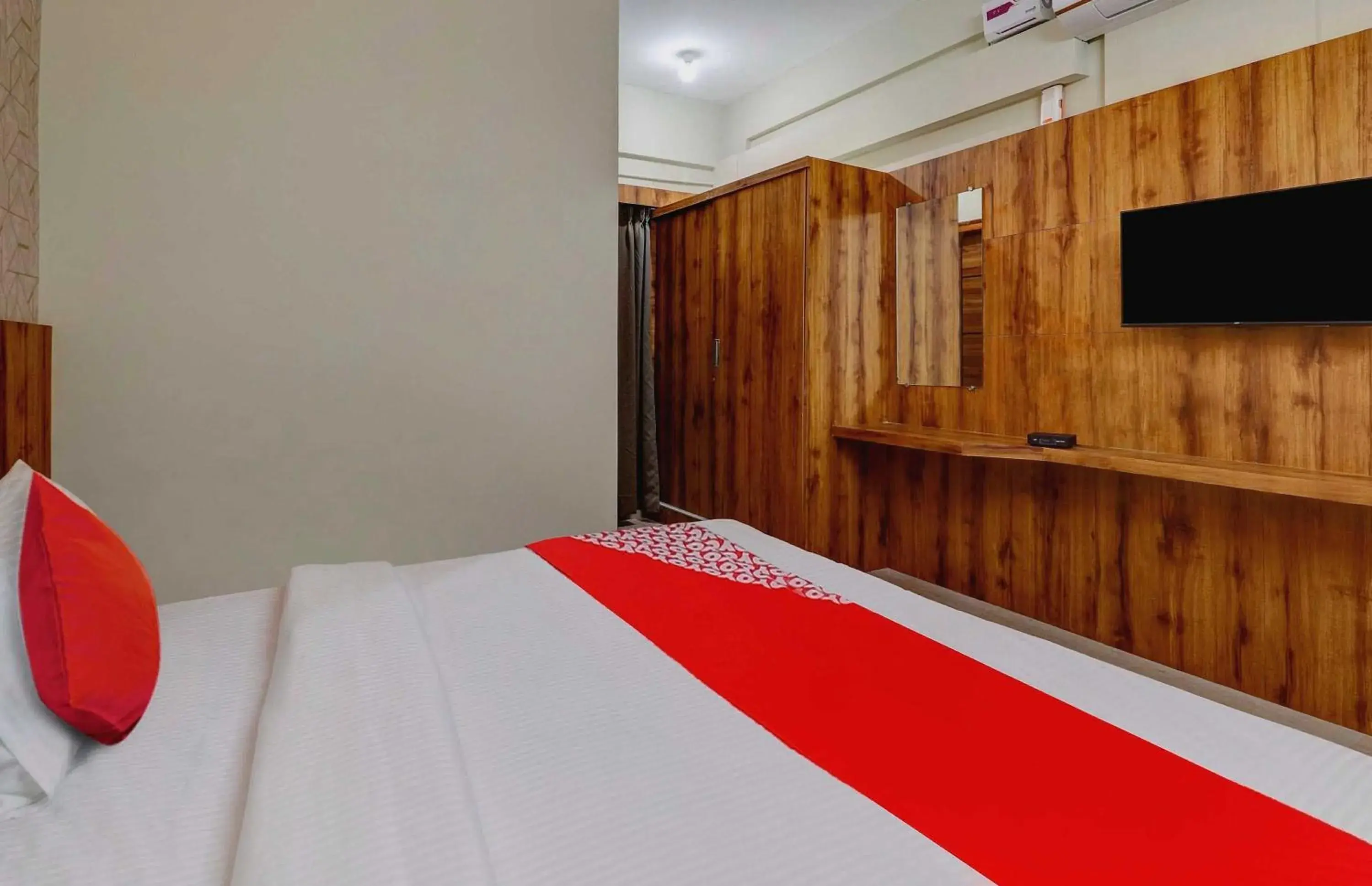 Bedroom, Bed in Collection O Global Stay Near Kengeri Bus Terminal Metro Station Bedroom, Bed in Collection O Global Stay Near Kengeri Bus Terminal Metro Station