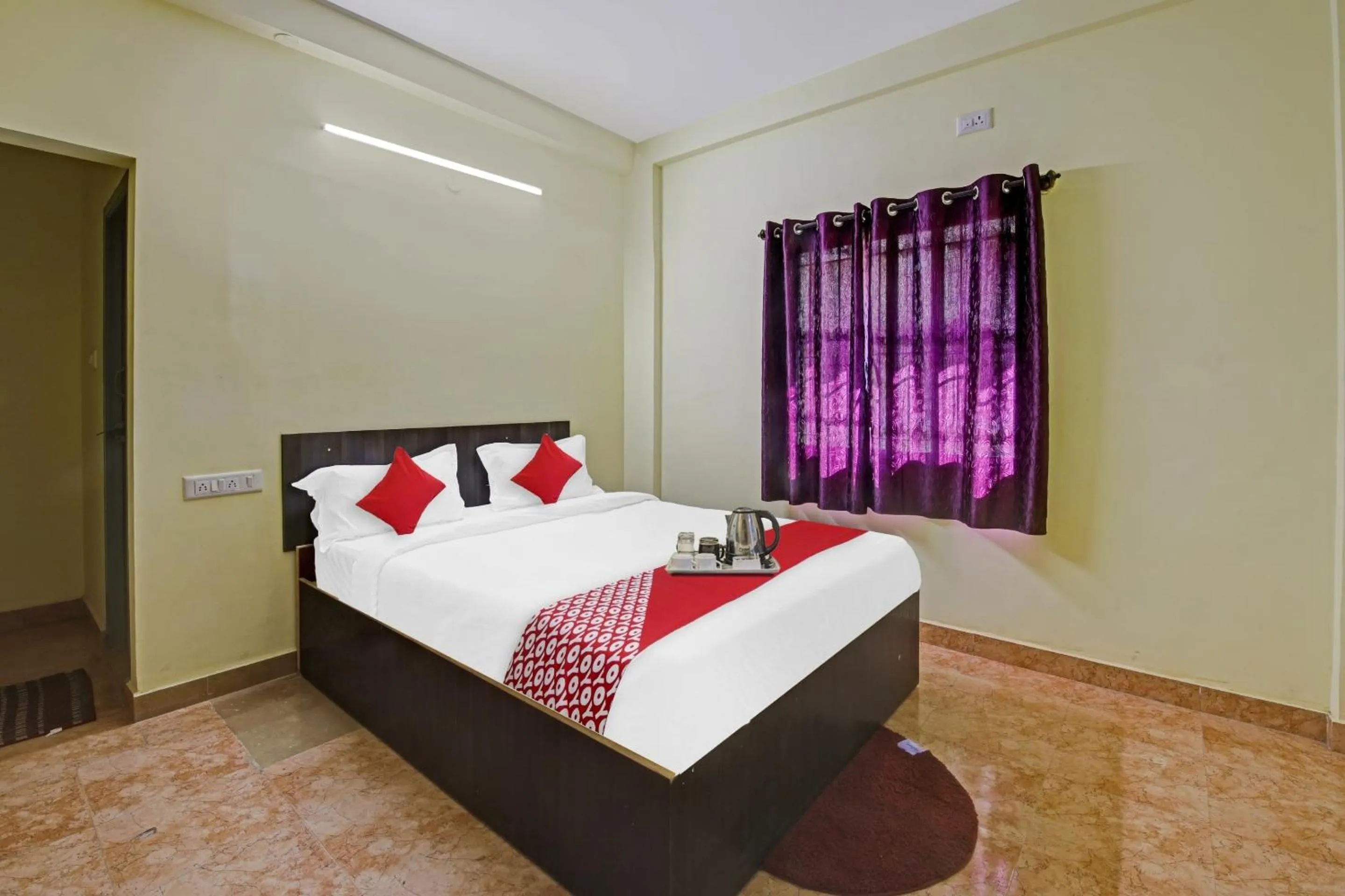 Bedroom in Hotel O Honnagiri Residency