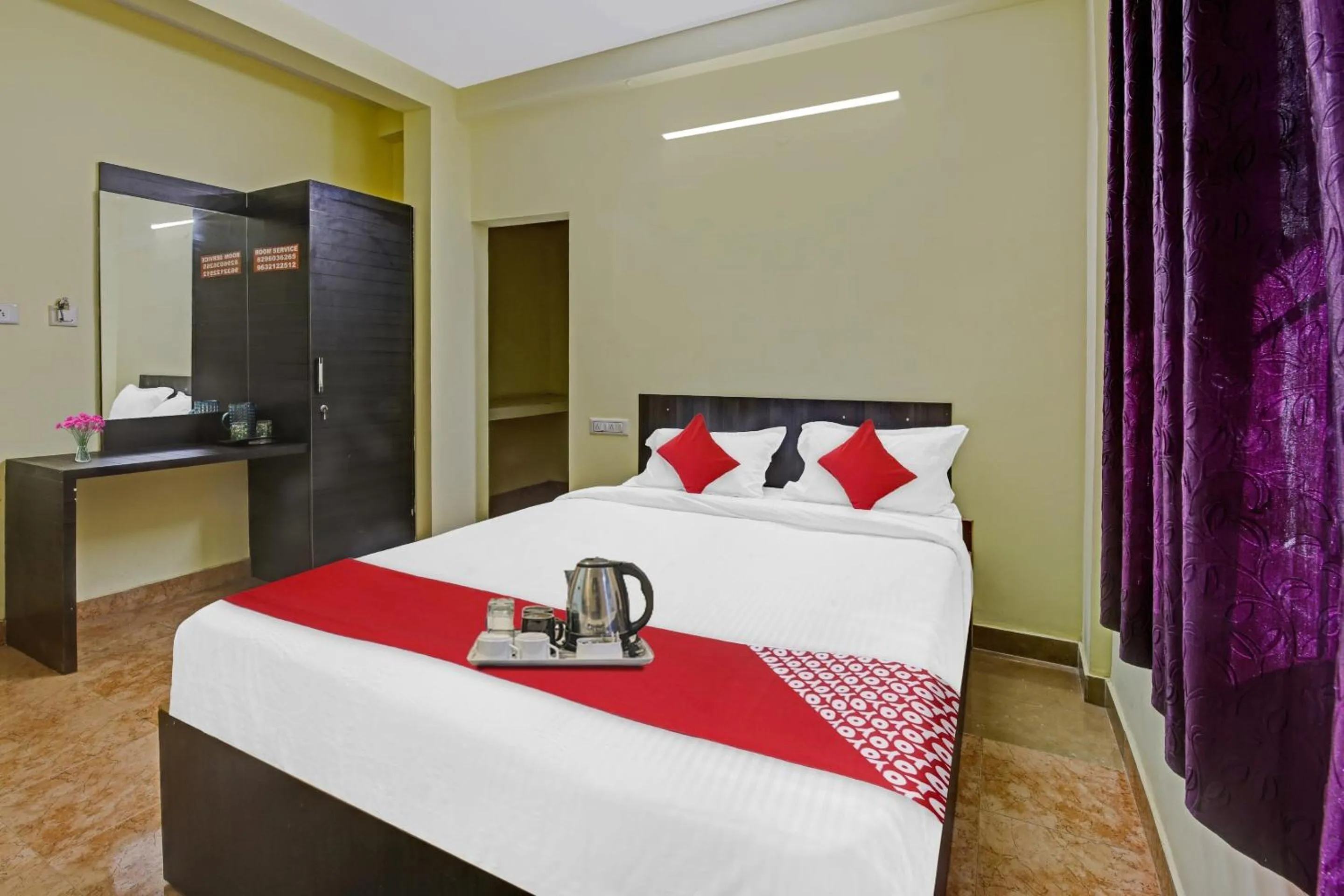 Bedroom in Hotel O Honnagiri Residency