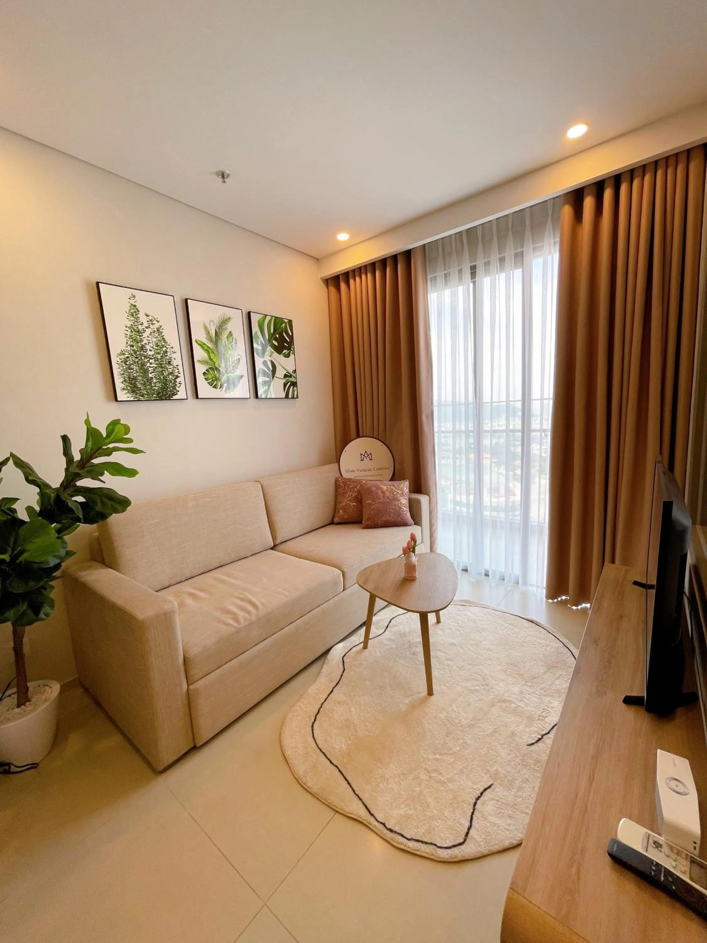 TV and multimedia in The Sóng - Miam Vungtau Condotel